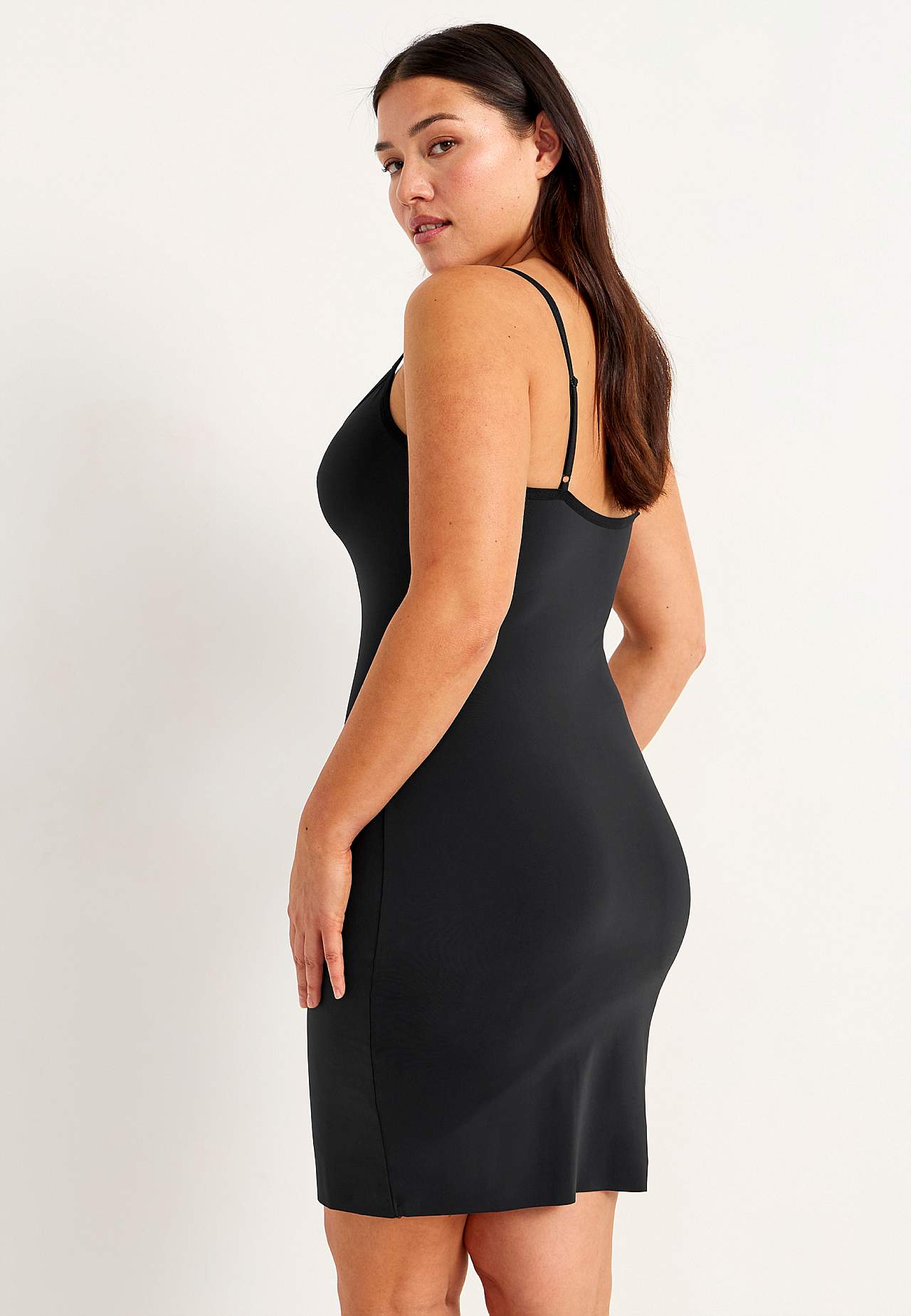 Underdress with shaping effect