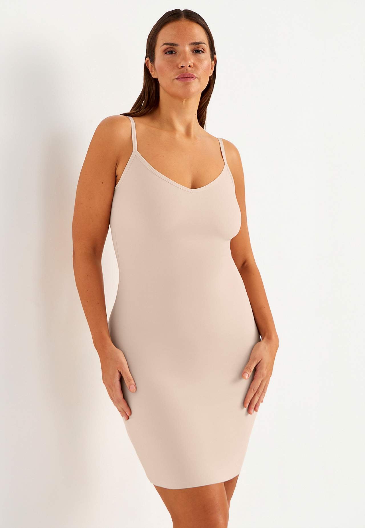 Underdress with shaping effect