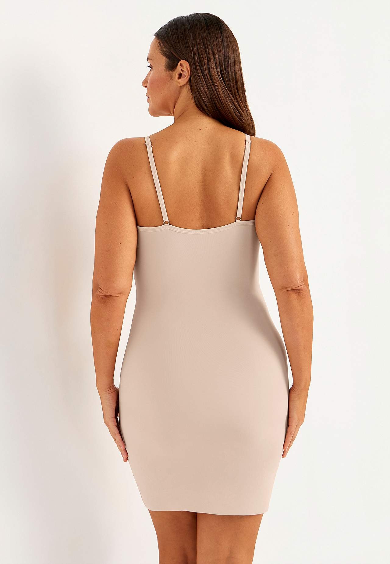 Underdress with shaping effect