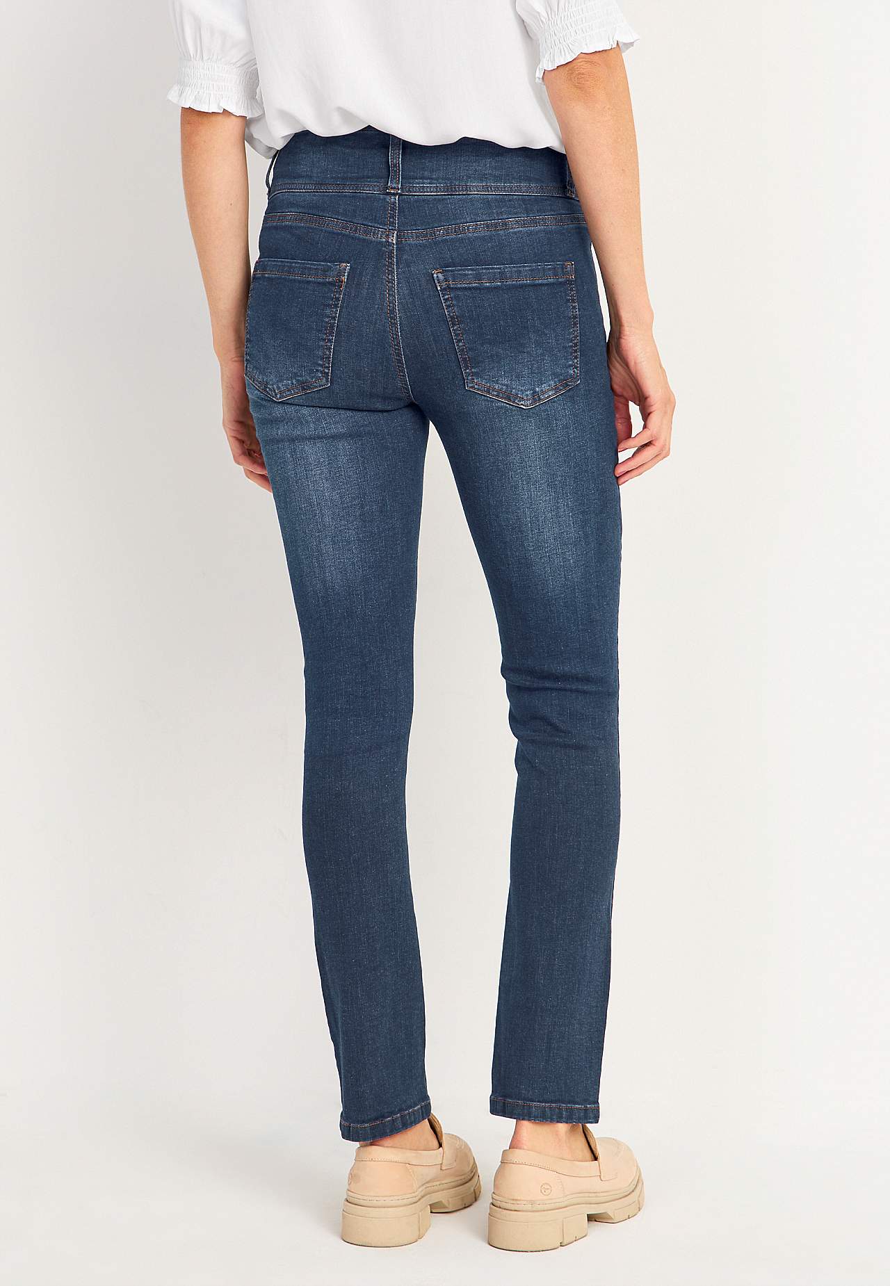 Slim jeans with high rise - three lengths