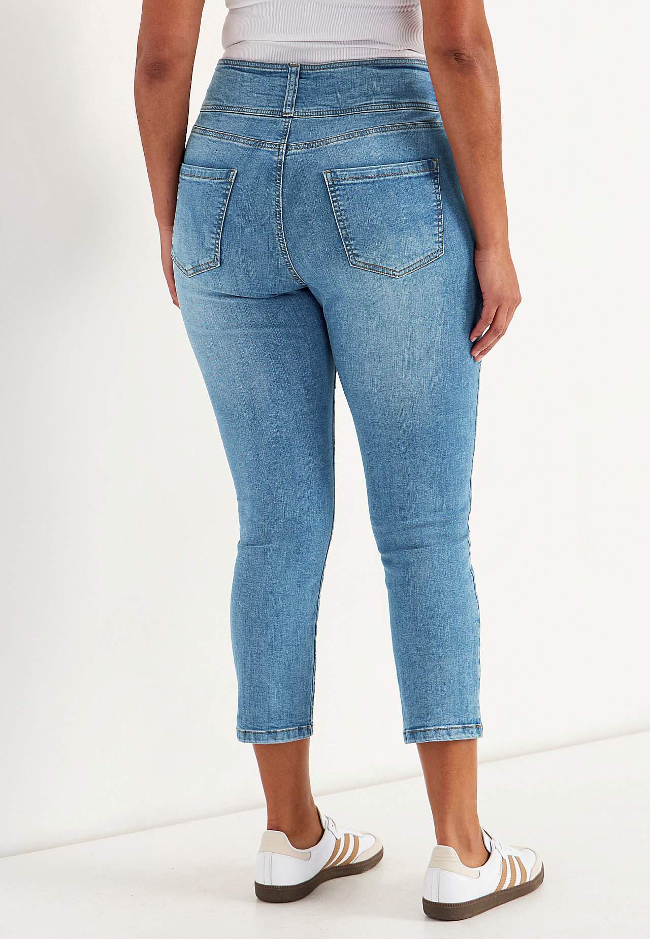 Slim jeans with high rise - three lengths Jennifer