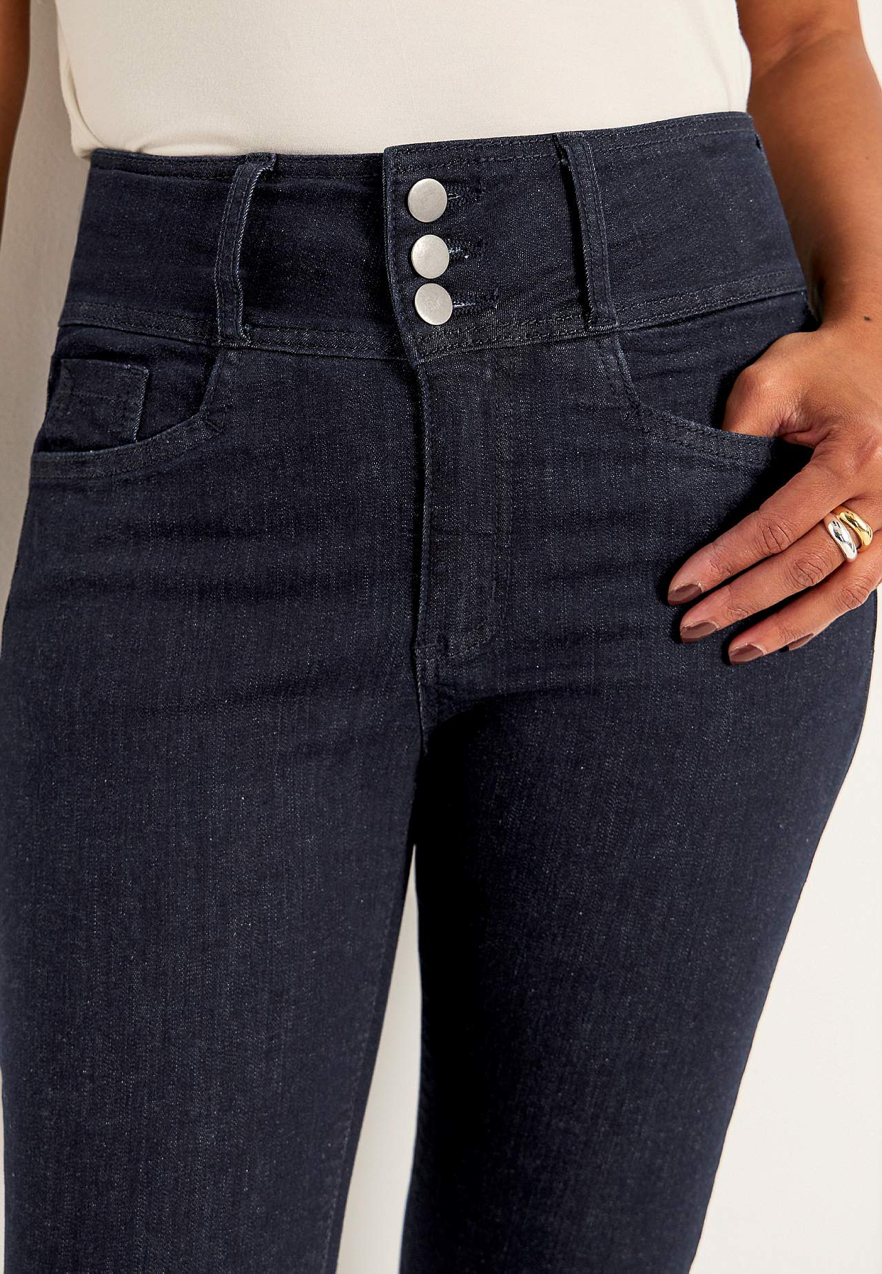 Slim jeans with high rise - three lengths