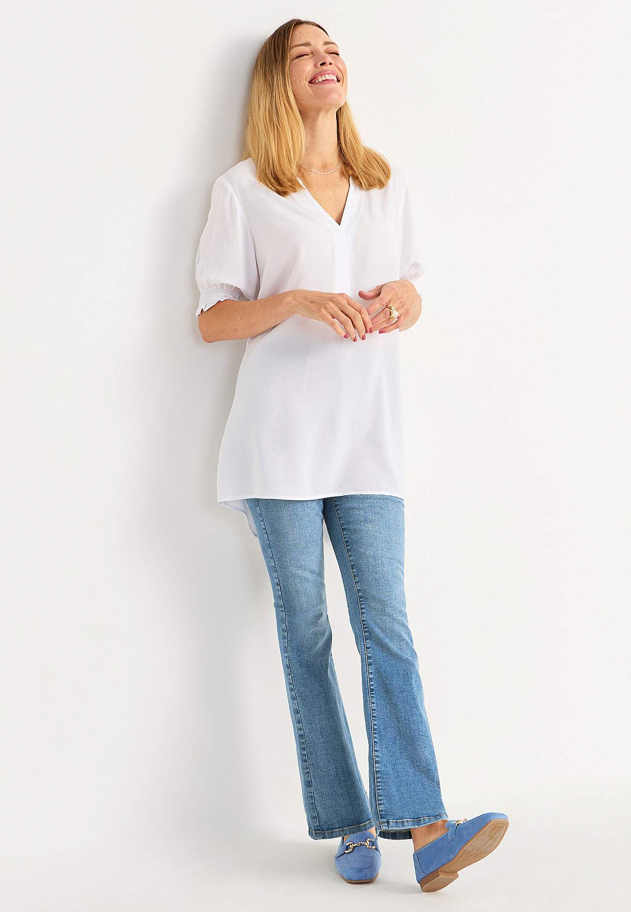 Boot cut jeans with high waist