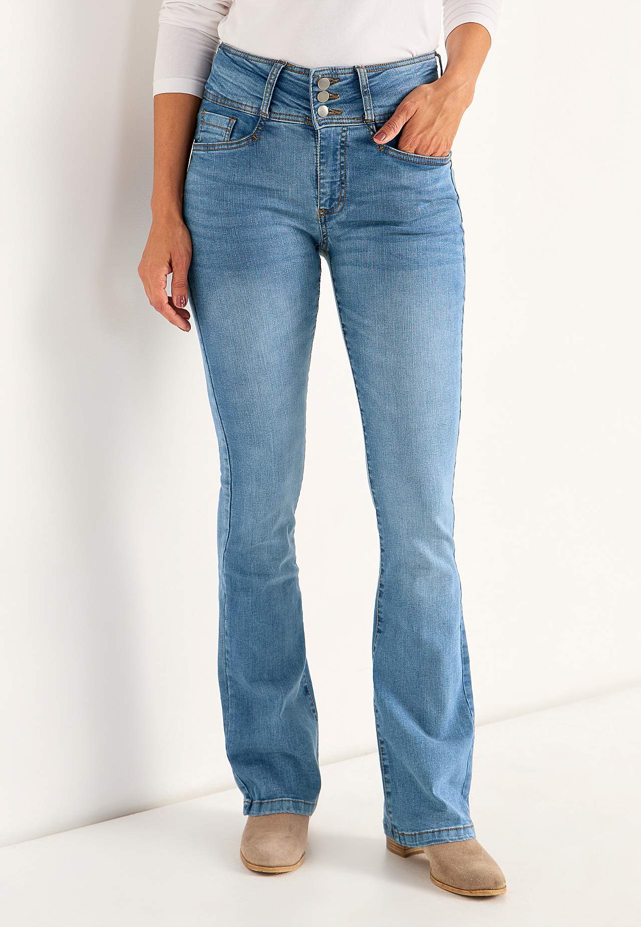 Boot cut jeans med høy midje - to lengder Jennifer