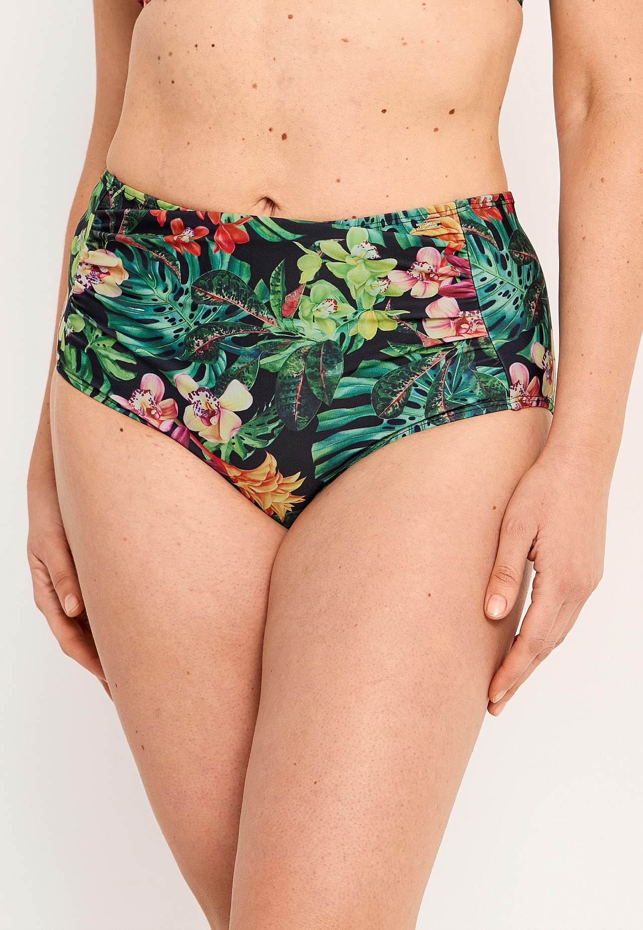 Bikini bottom with high waist and a flower pattern