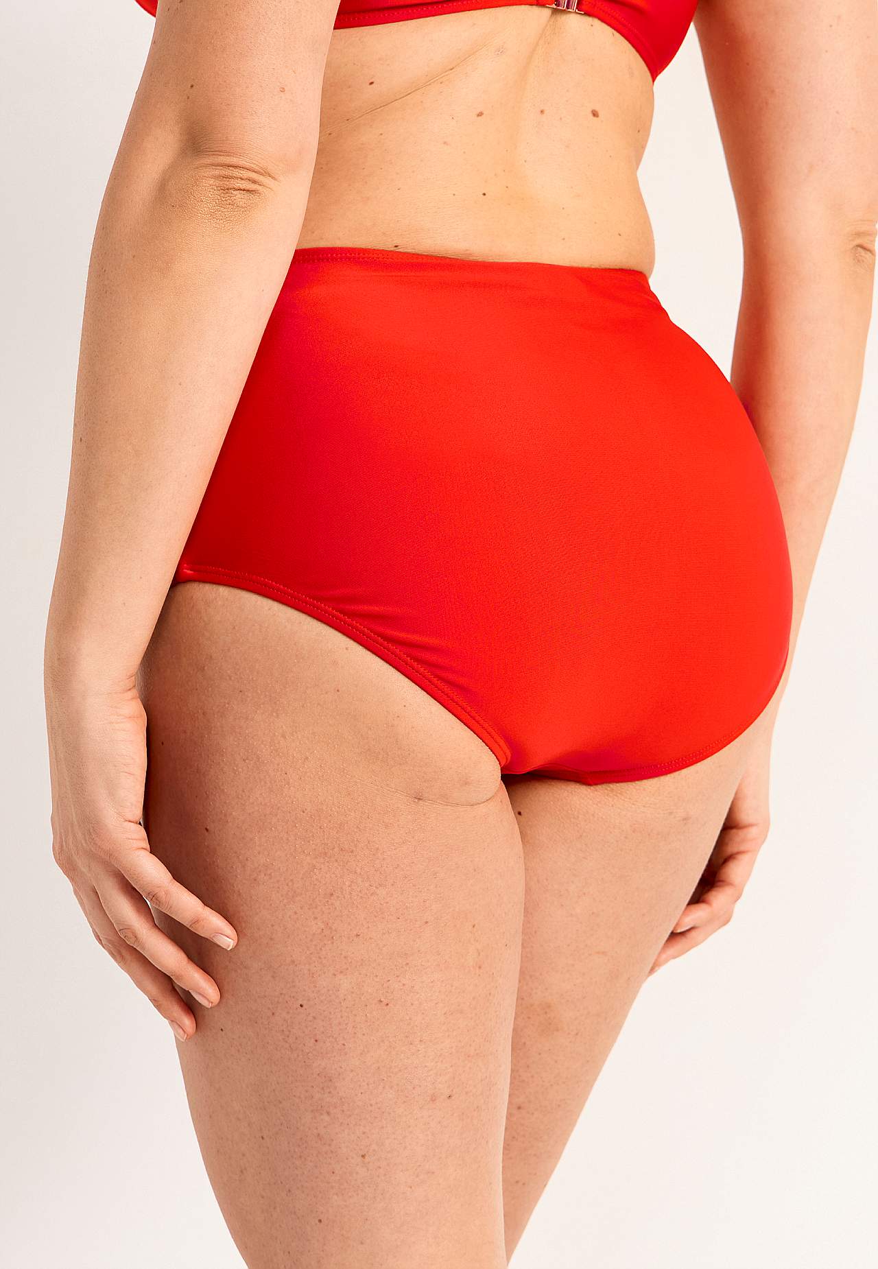 Unicoloured bikini bottom with high waist Honolulu
