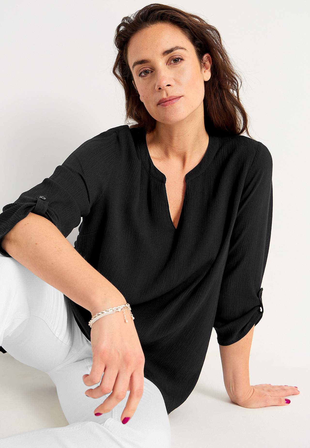 Tunic with 3/4 length sleeves