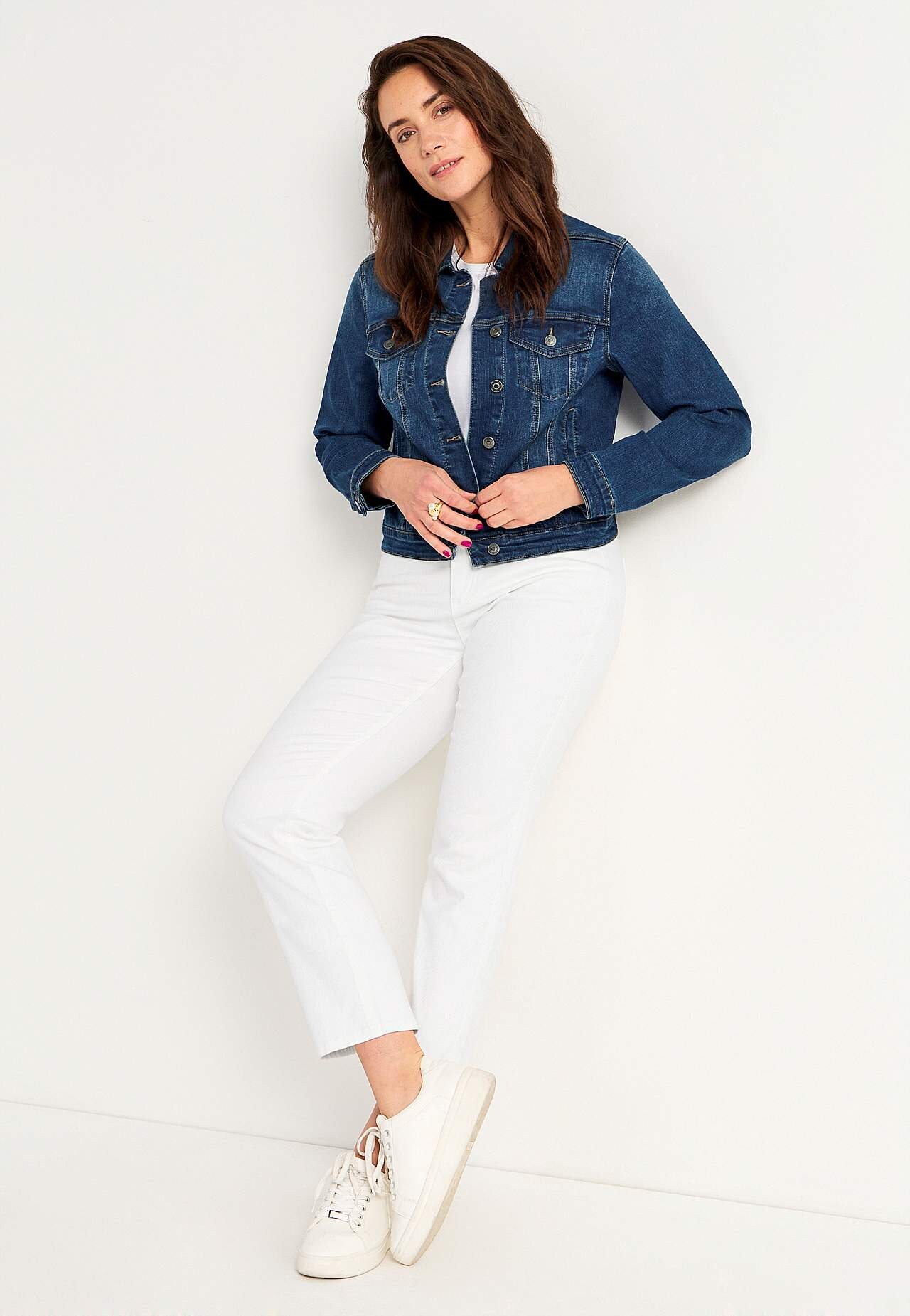 Denim jacket with stretch