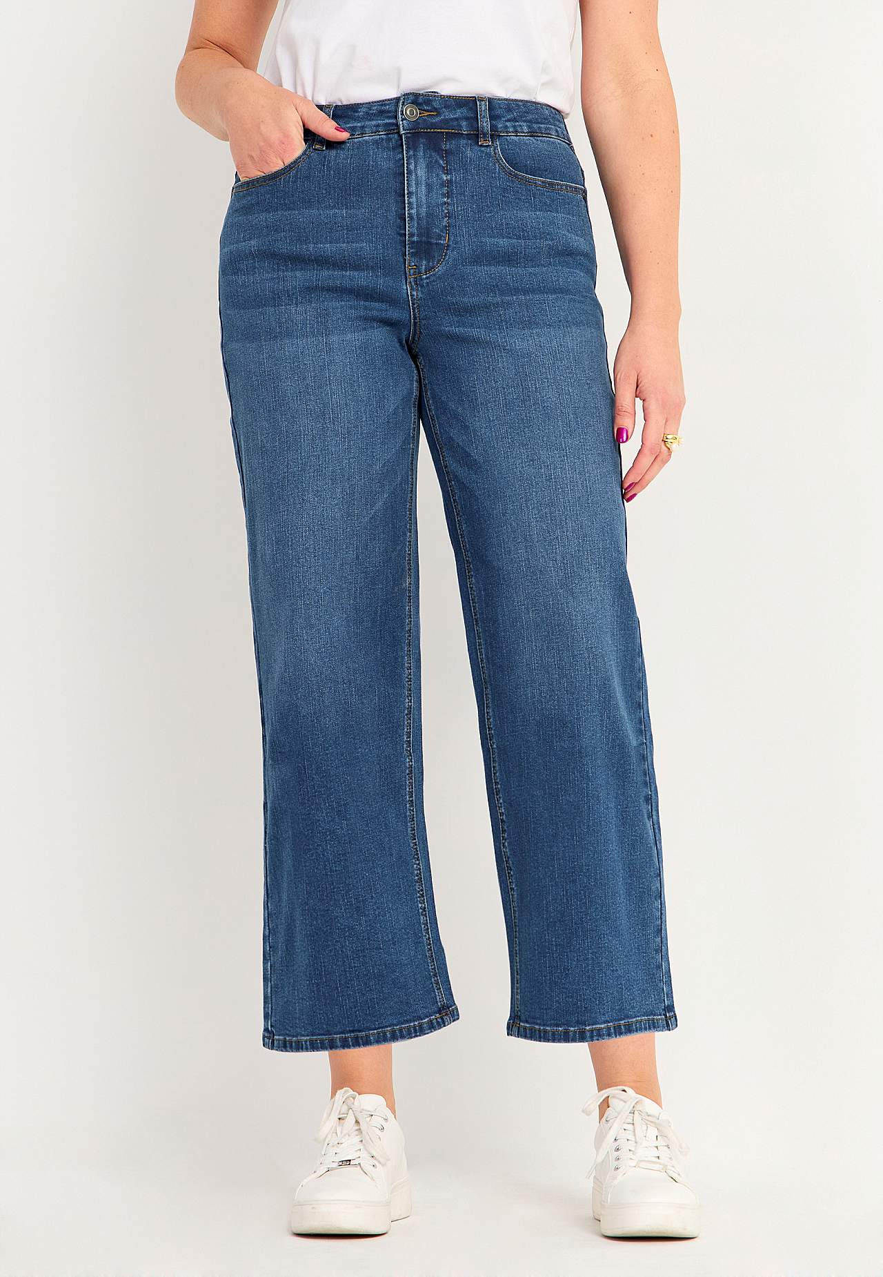 Stretchy ankle jeans