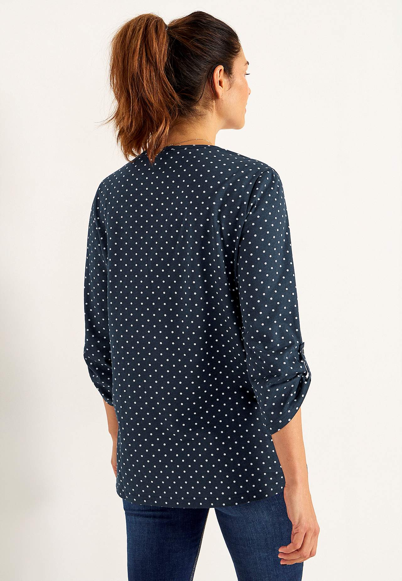 Jersey top with 3/4 length sleeves