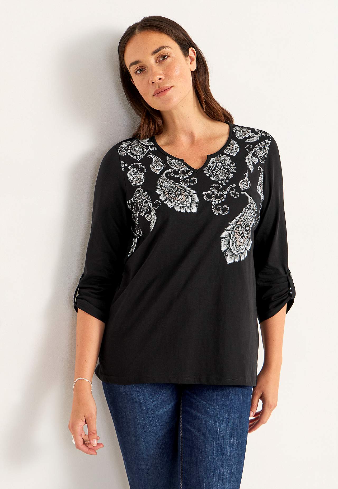 Jersey top with 3/4 length sleeves