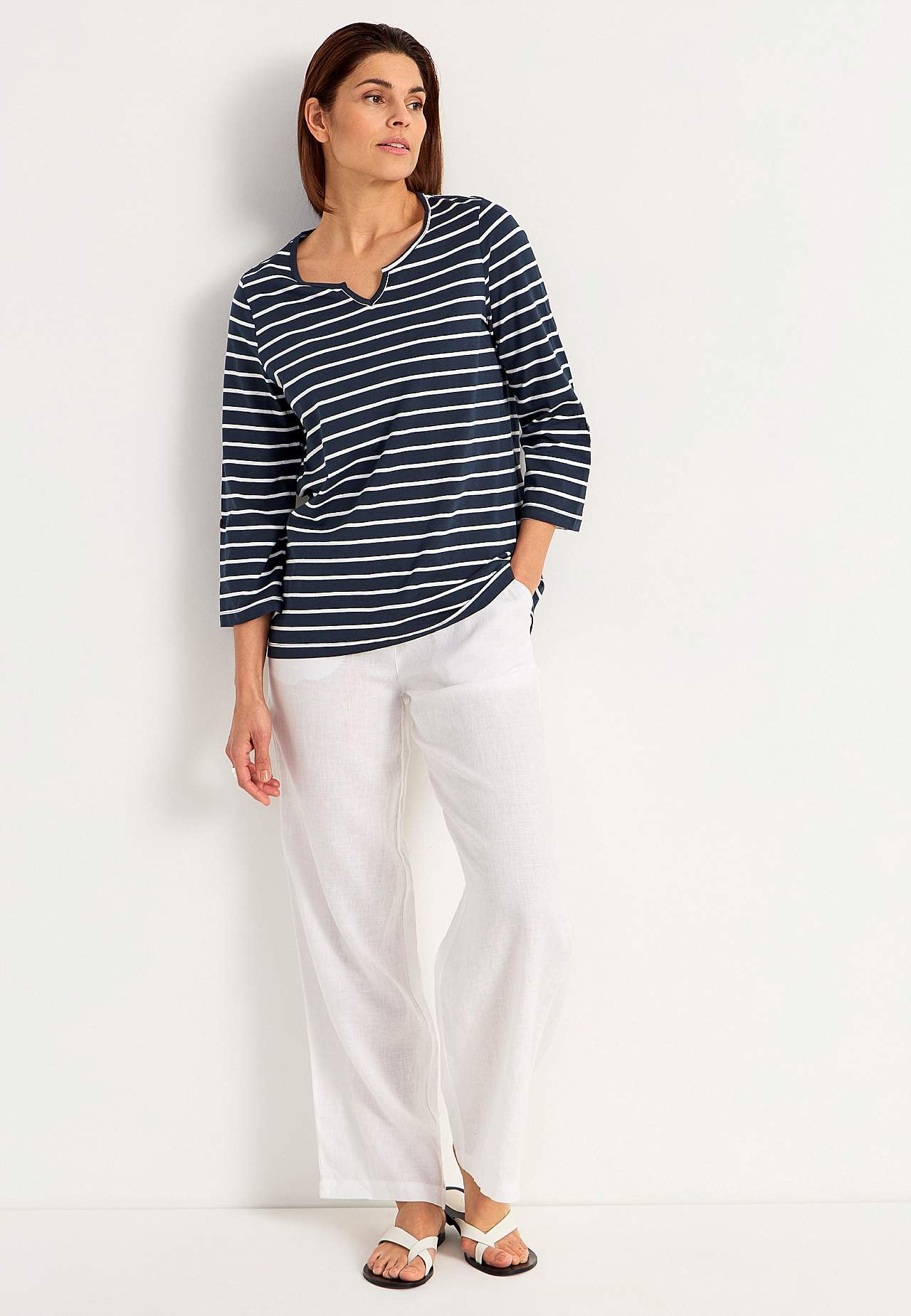 Jersey top with 3/4 length sleeves