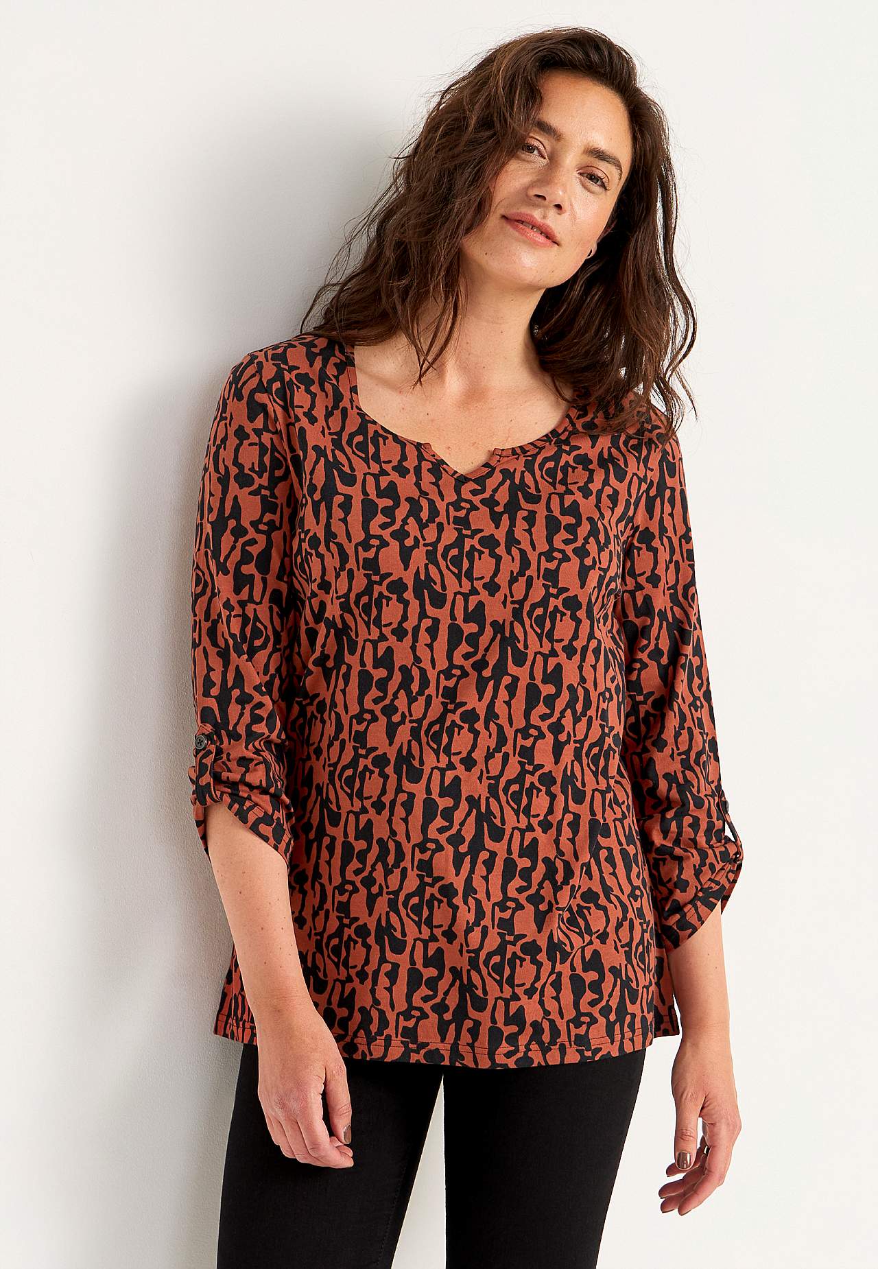 Jersey top with 3/4 length sleeves