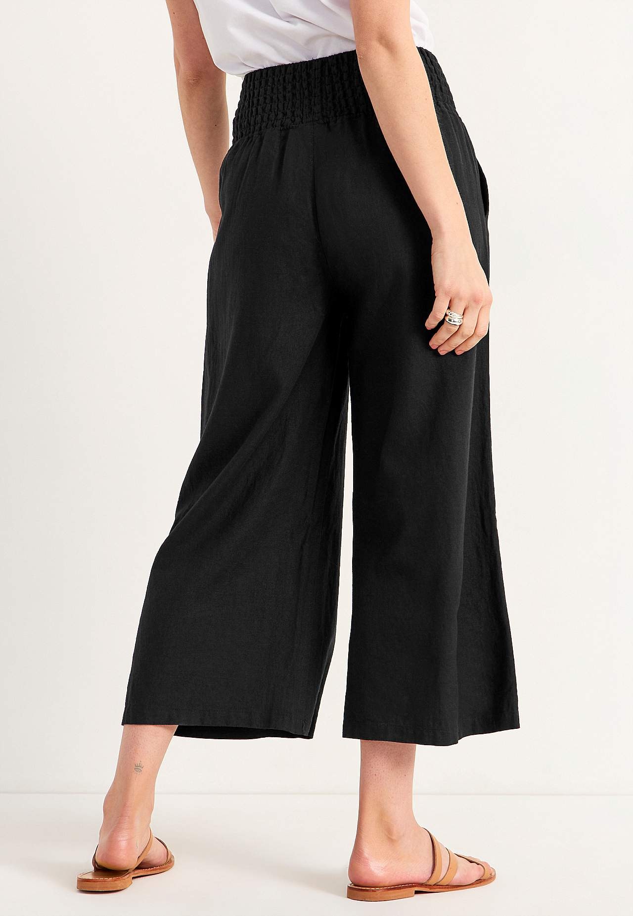 Culotte trousers in linen mix Lisette