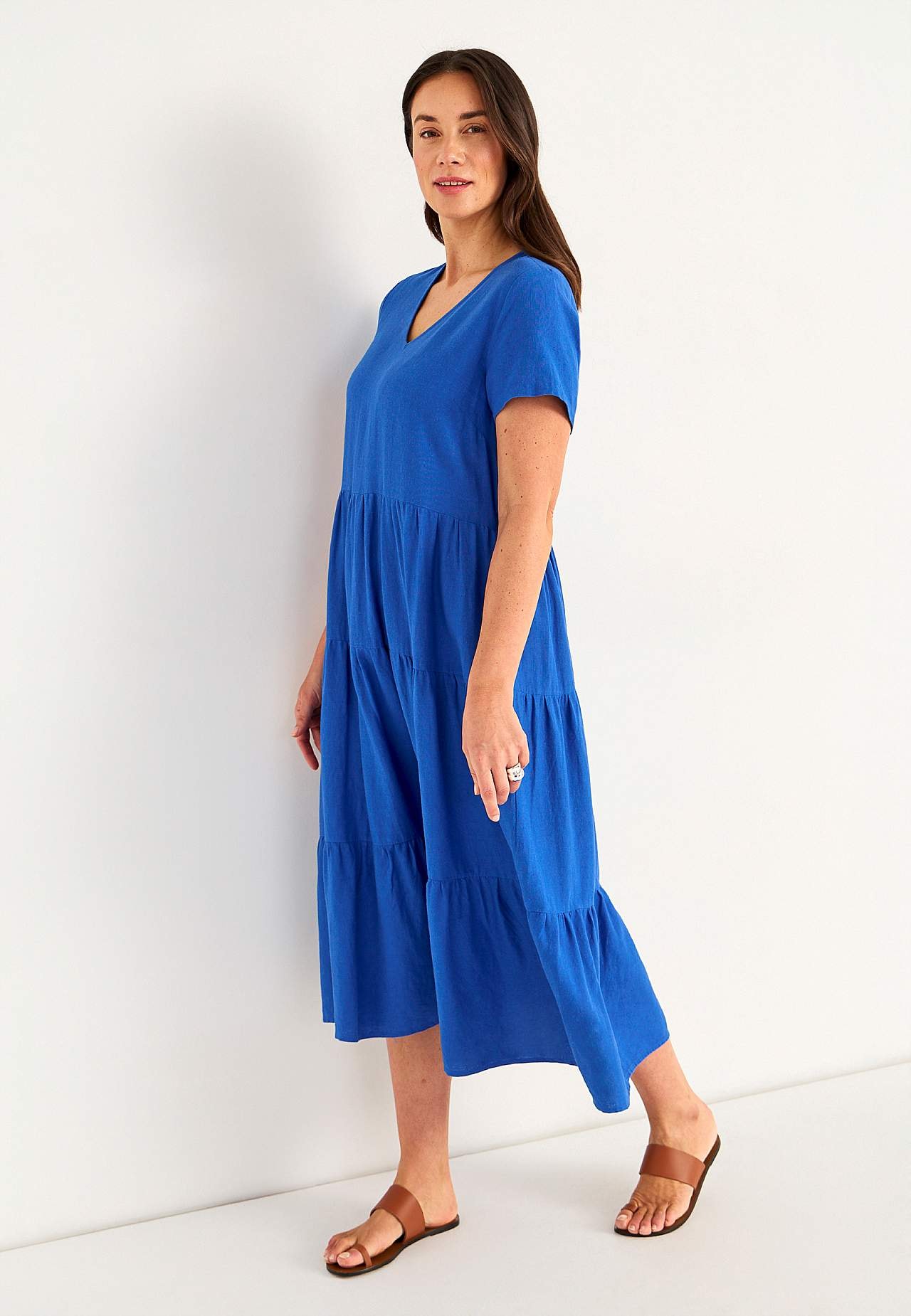 Linen dress with frills