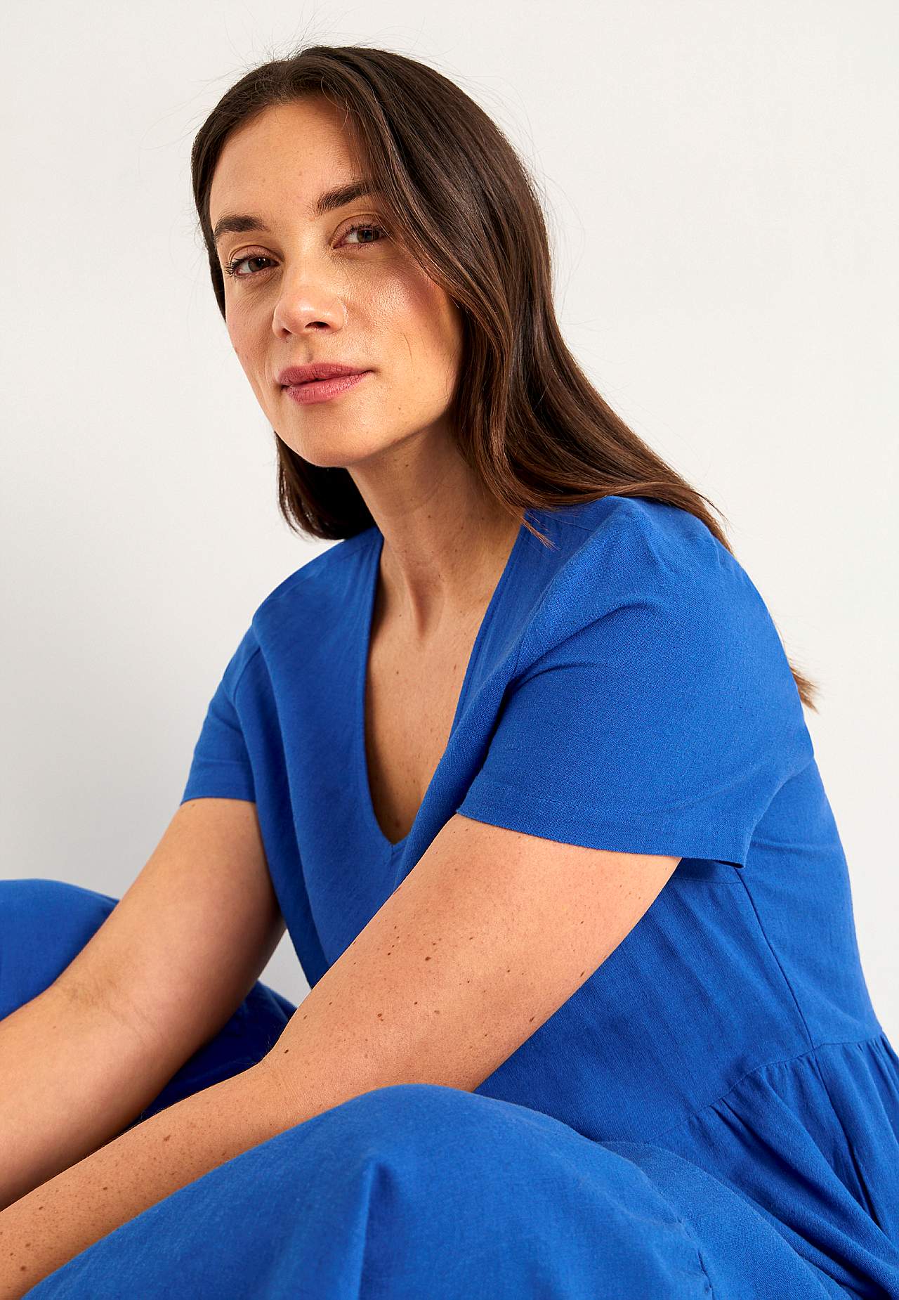 Linen dress with frills