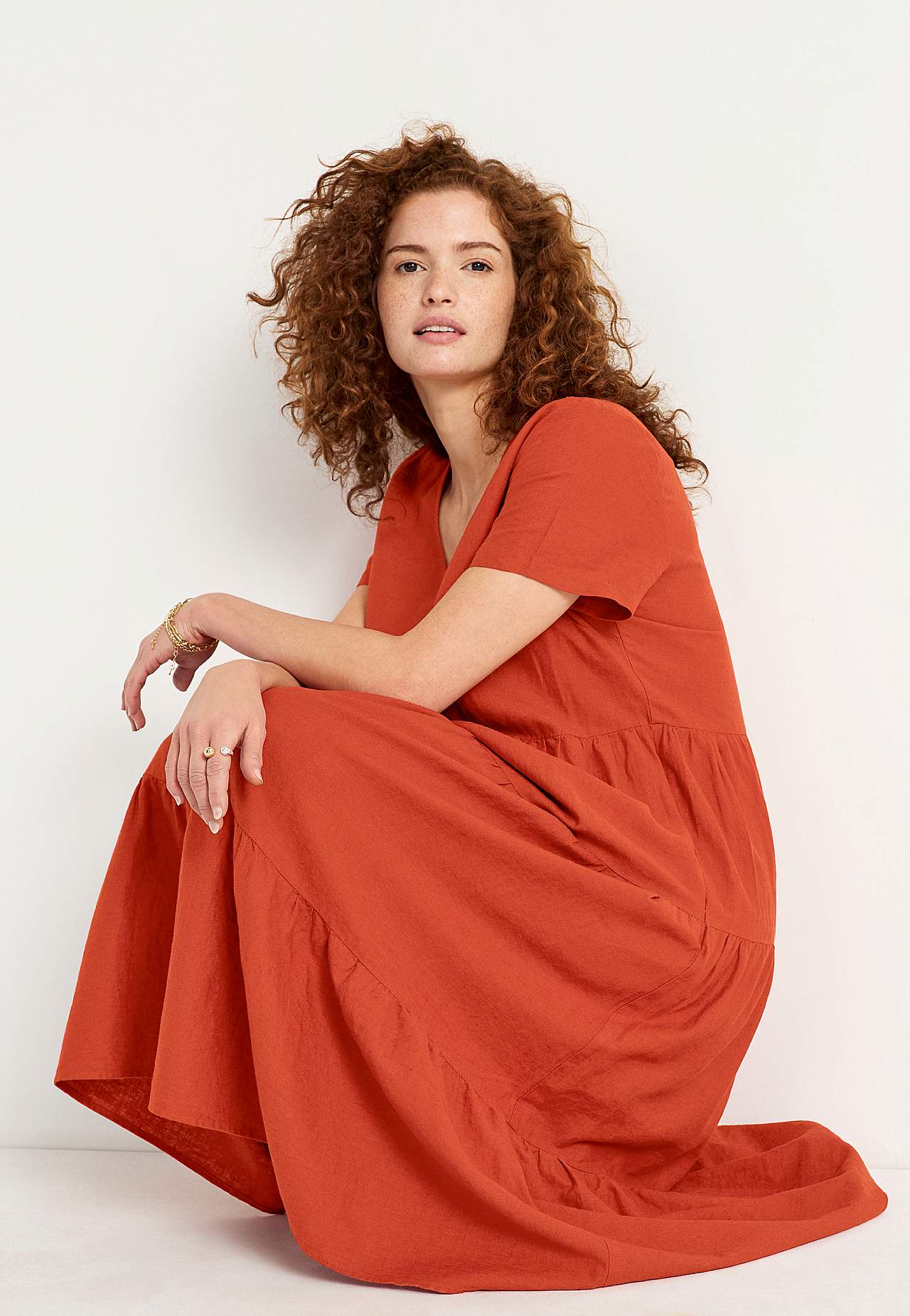 Linen dress with frills