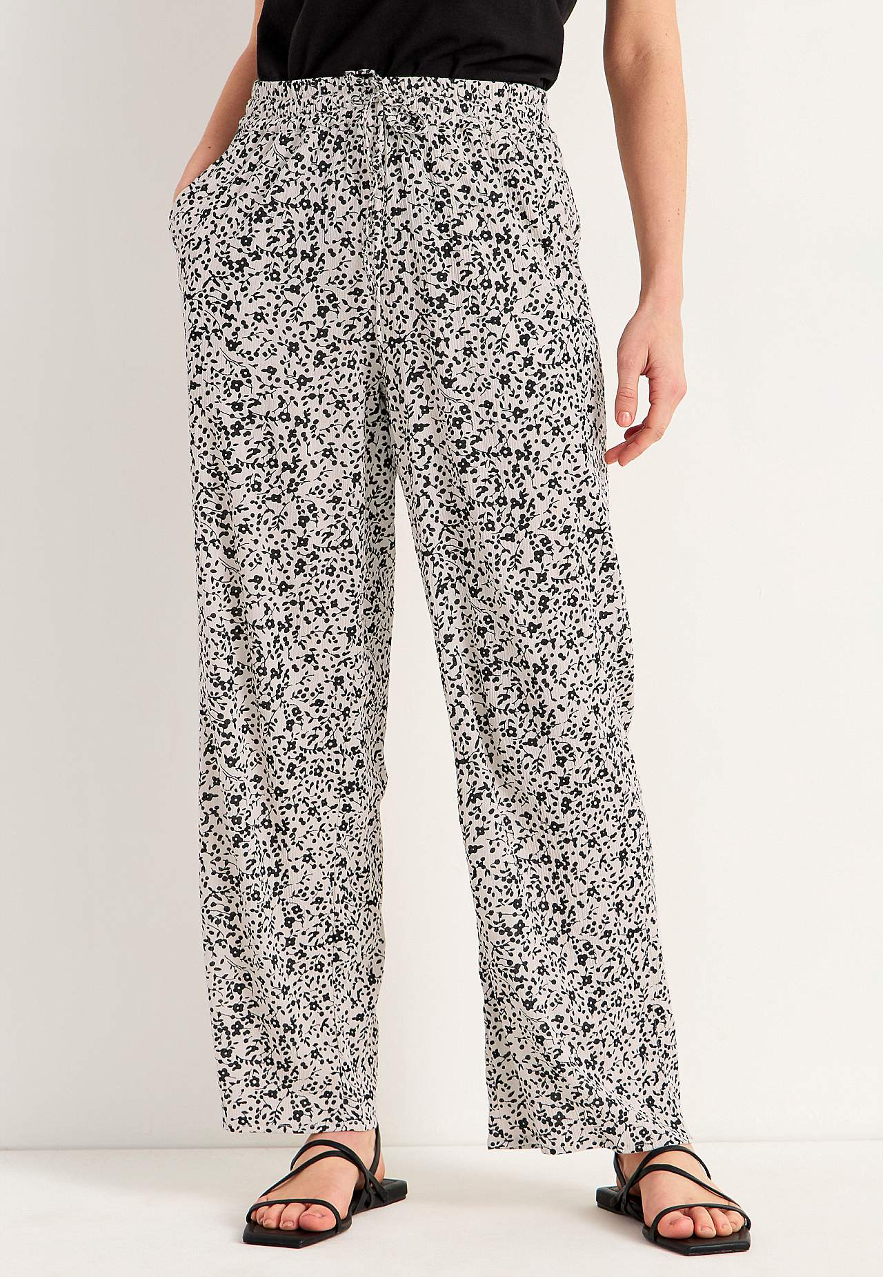 Crepe trousers Mia