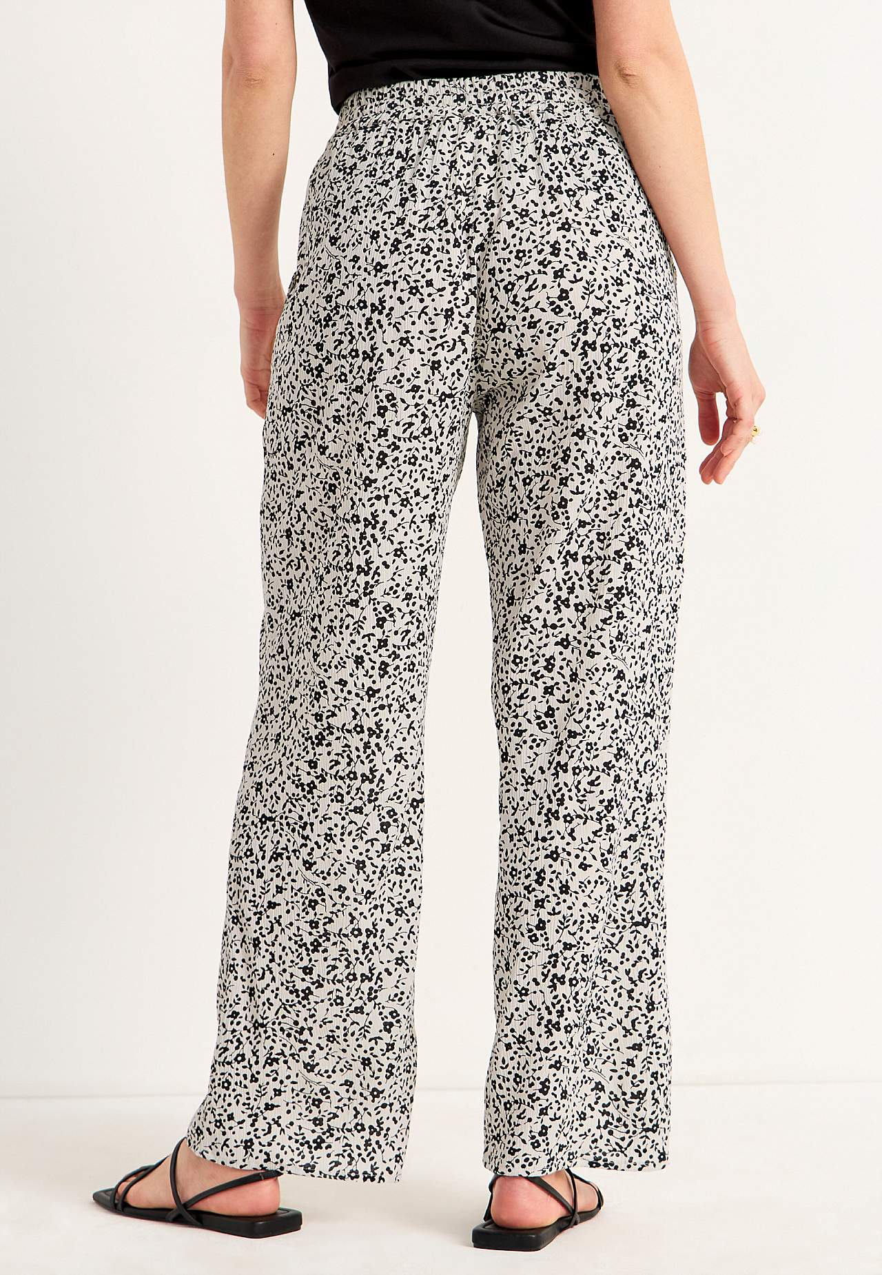 Crepe trousers Mia