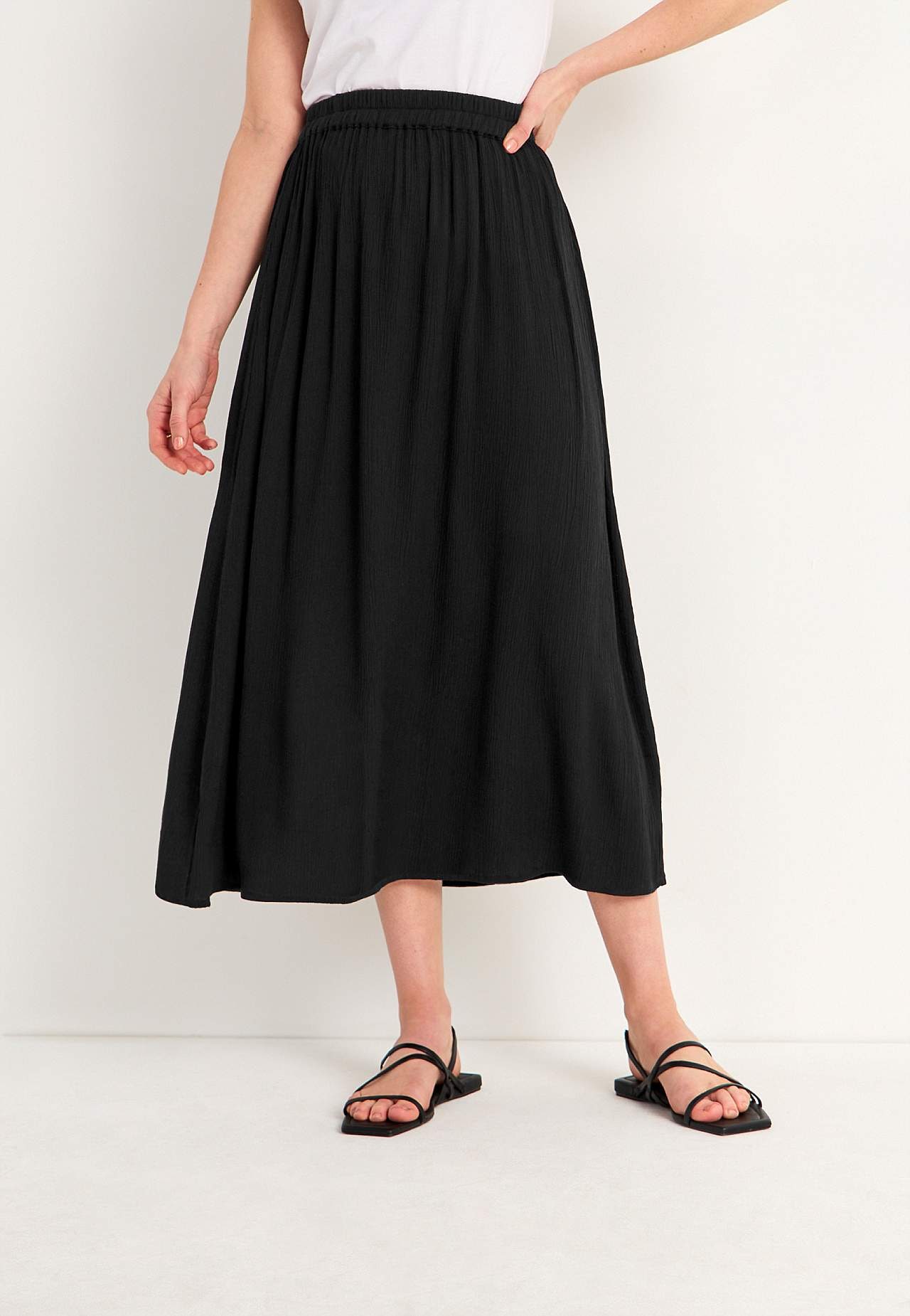 Lovely airy long skirt