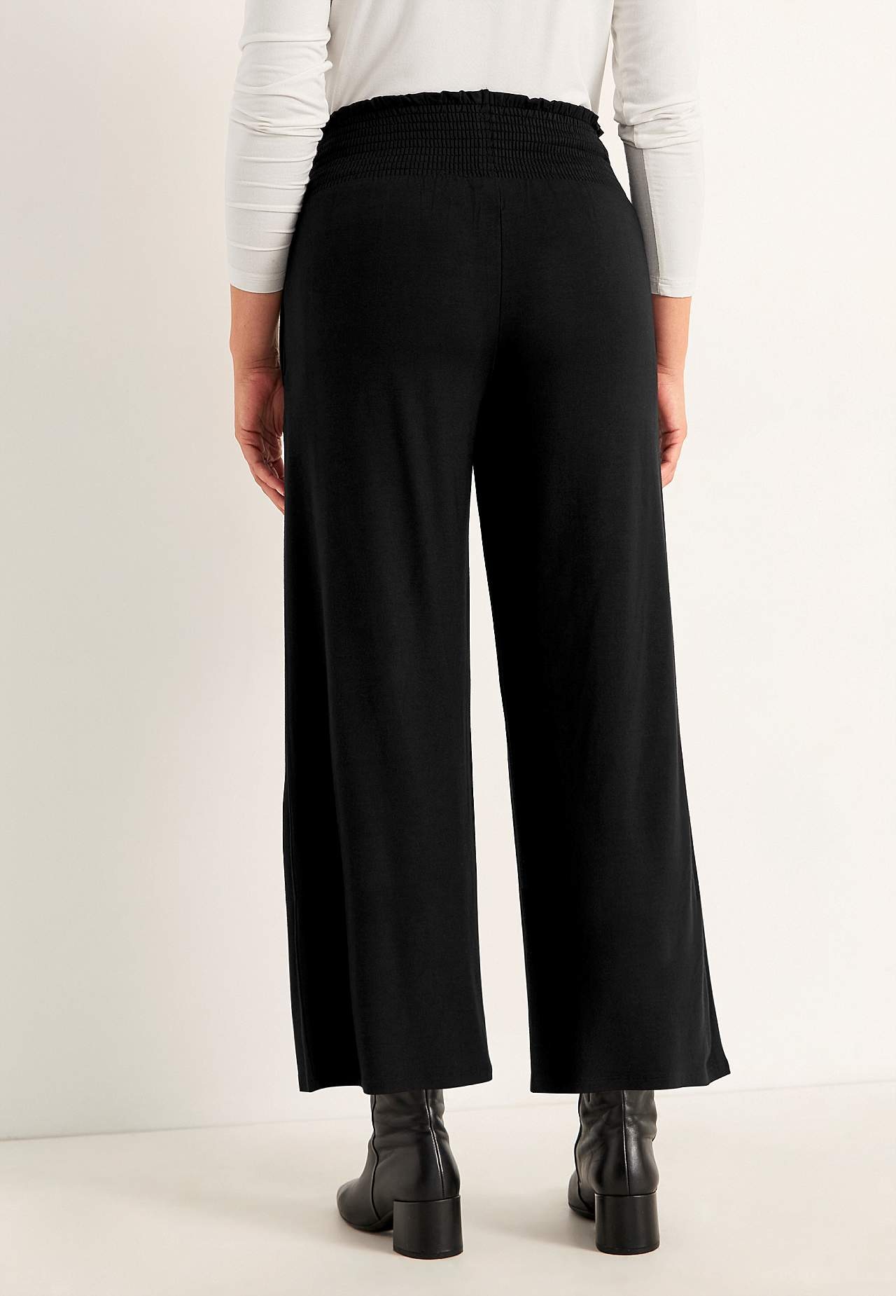 Soft jersey pants with smocked elasticized waist Liv