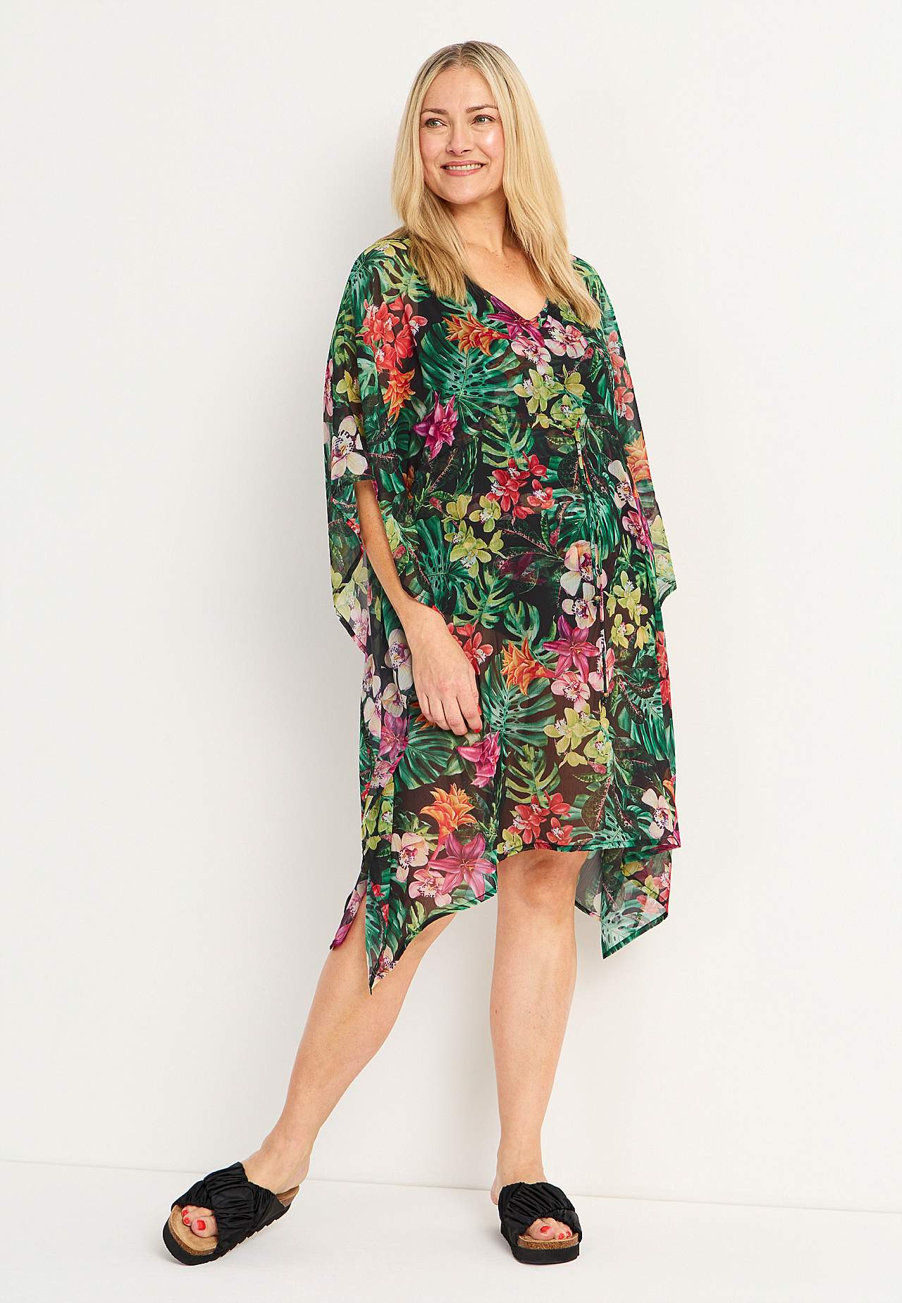 Patterned beach caftan