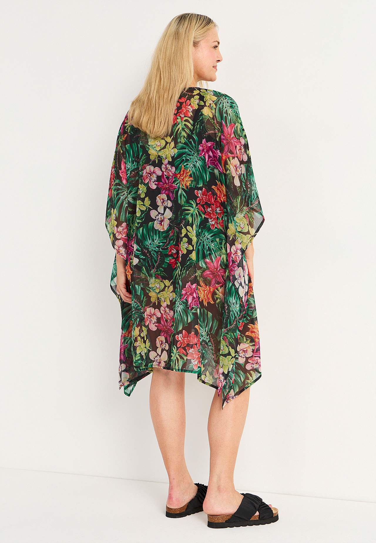 Patterned beach caftan