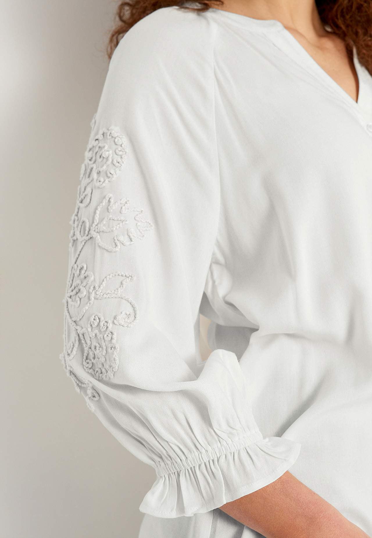 Blouse with embroidery