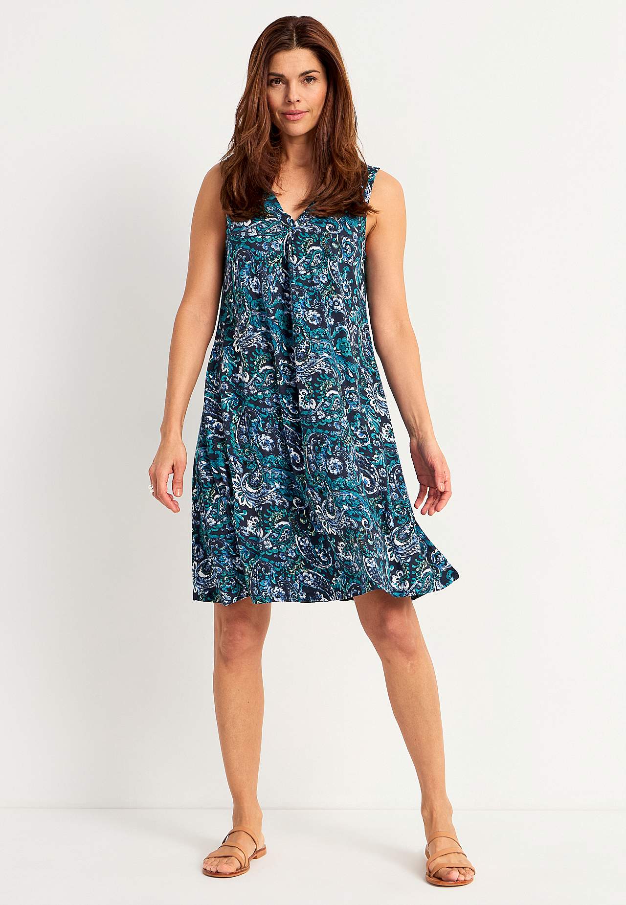 V-neck, sleeveless jersey dress