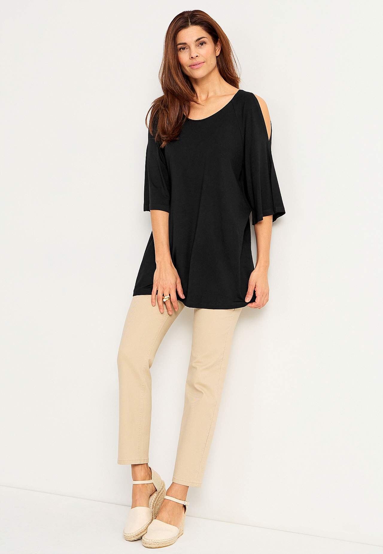 Jersey tuniq with bare shoulders