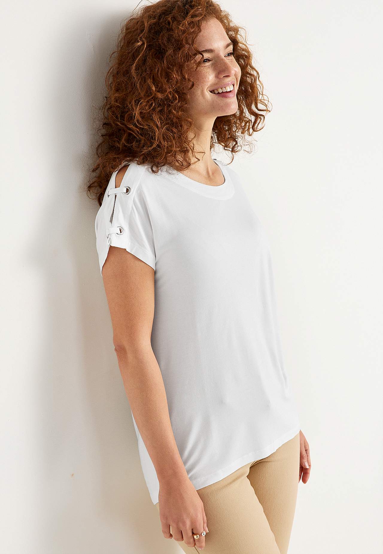 Jersey top with decor on the shoulder