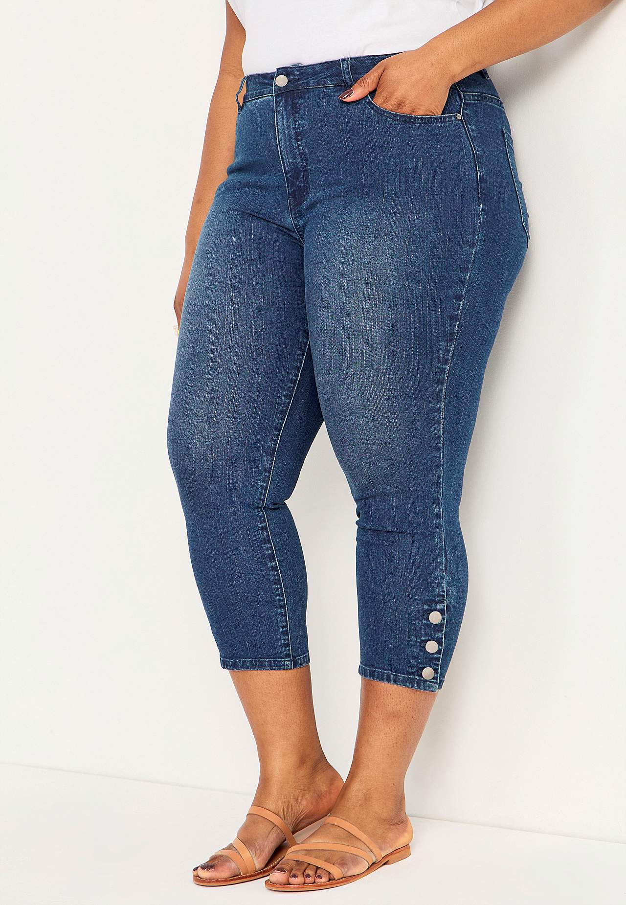 Crop jeans with five-pocket design