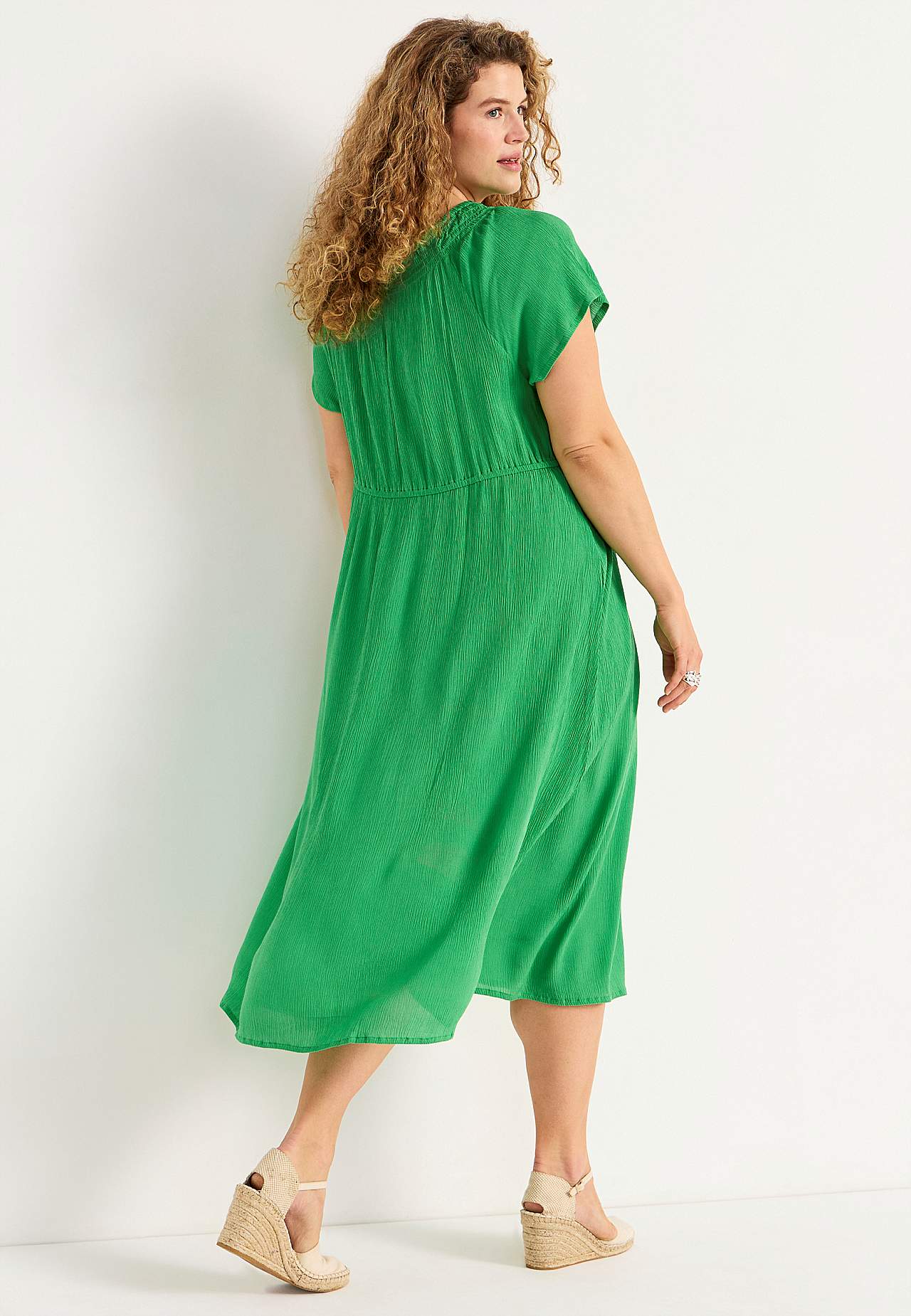 Dress in viscose crepe