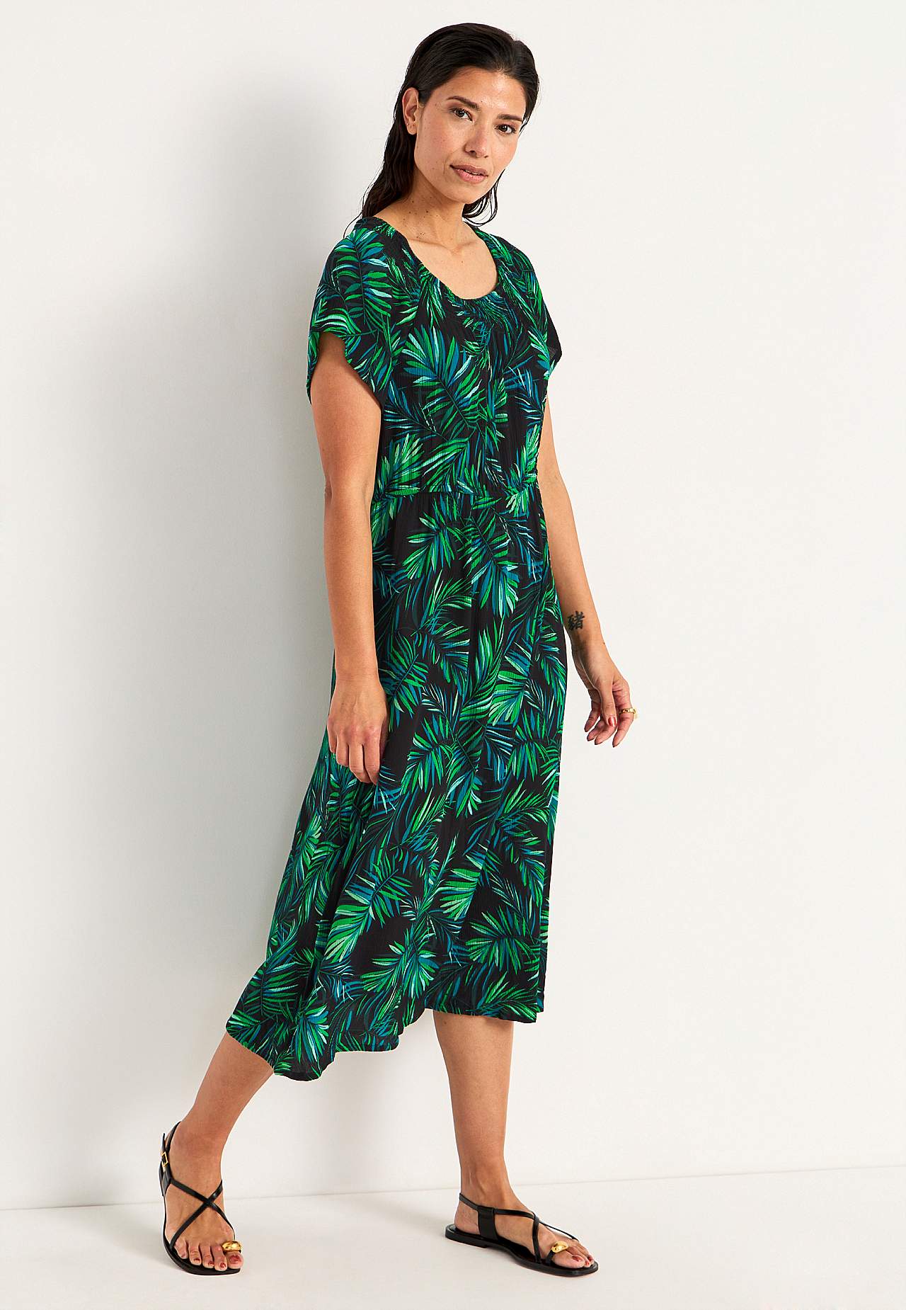 Dress in viscose crepe