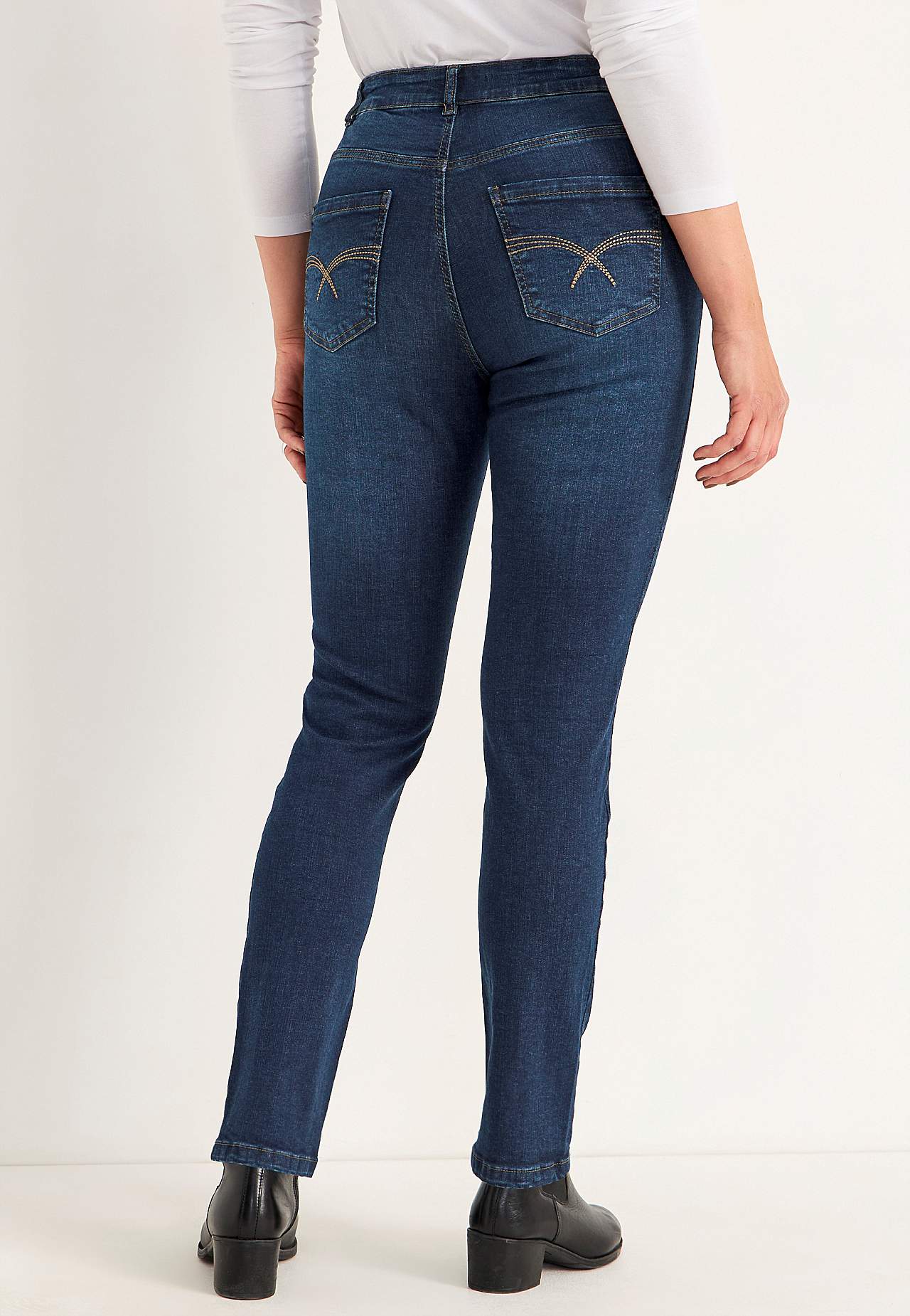 Jeans with elastic at the sides