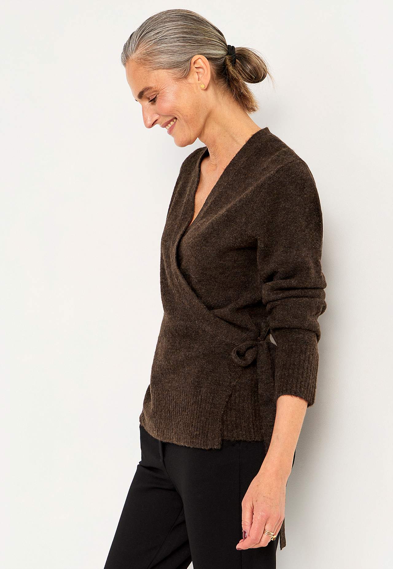 Knitted cardigan with wrap design