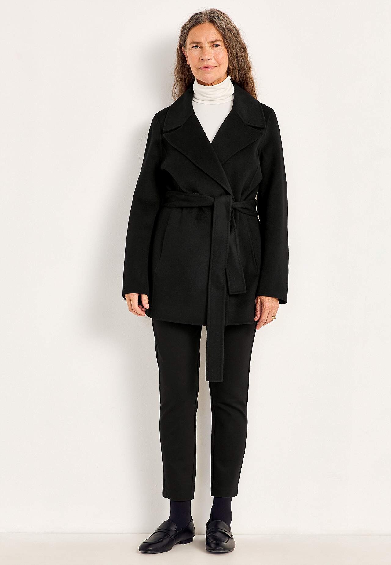 Wool Premium coat with belt tie