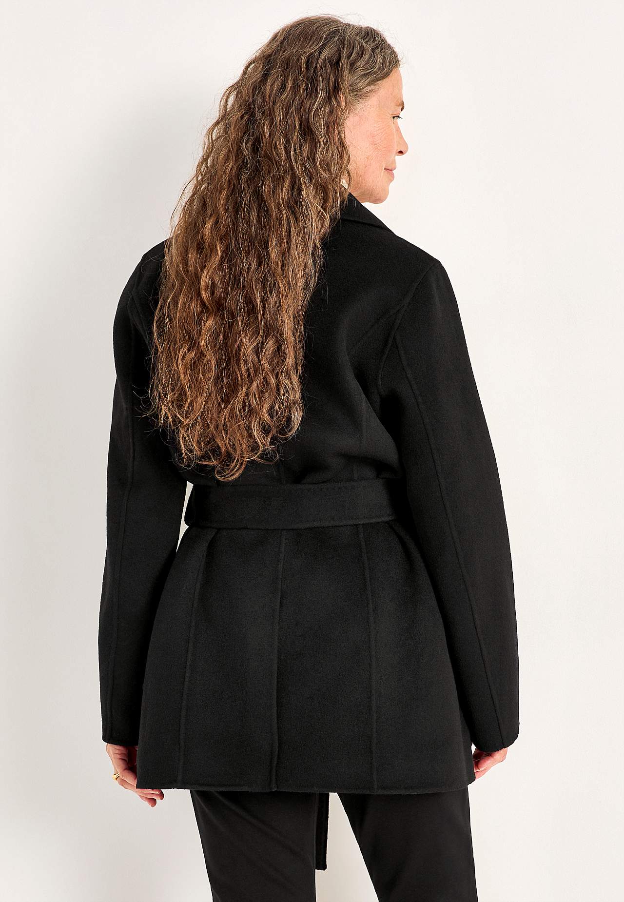 Wool Premium coat with belt tie