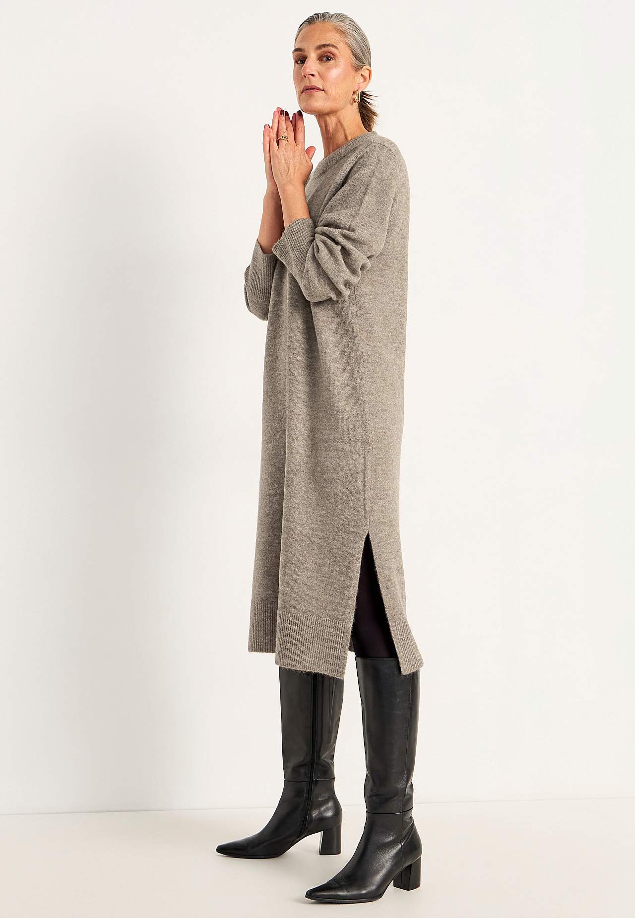 Knitted, soft dress
