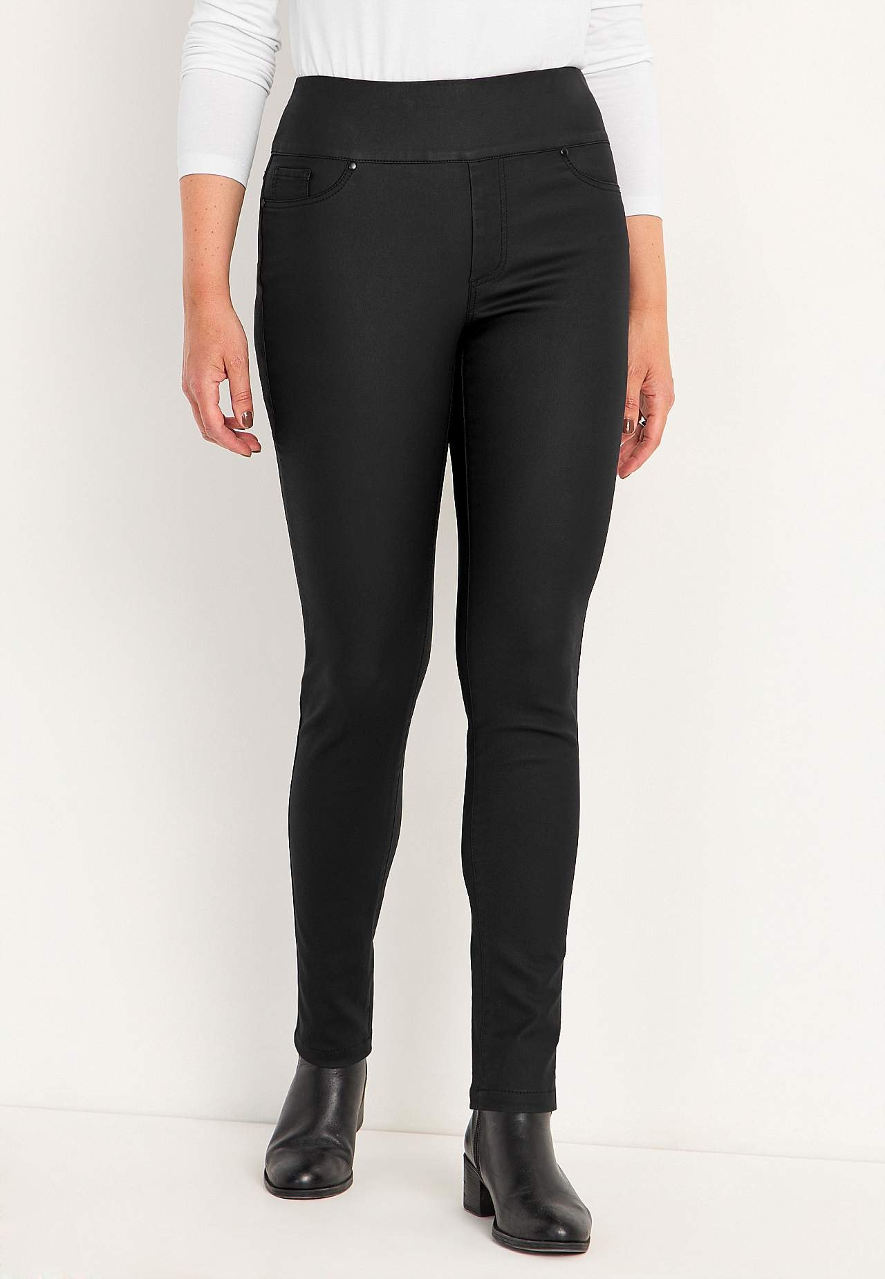 Coated jeggings with slim legs