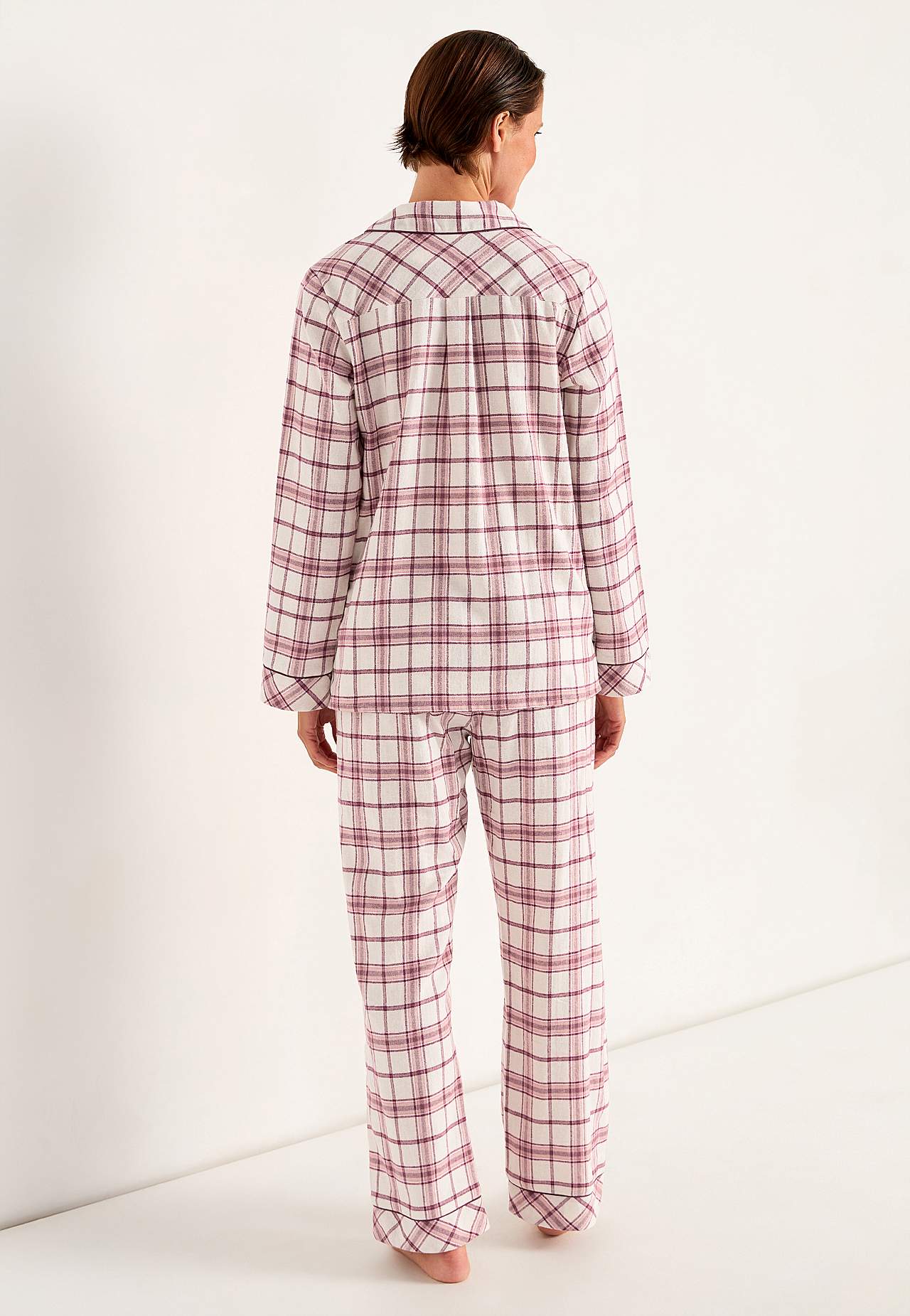 Checked pyjamas in flannel