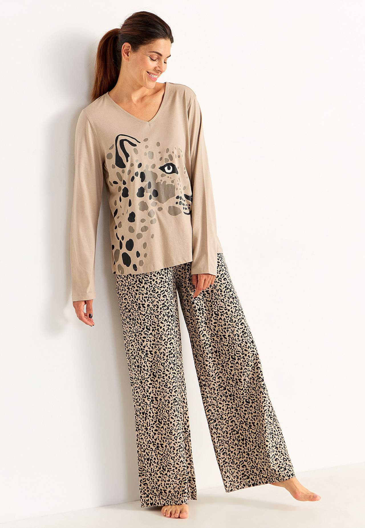 Two piece pyjamas