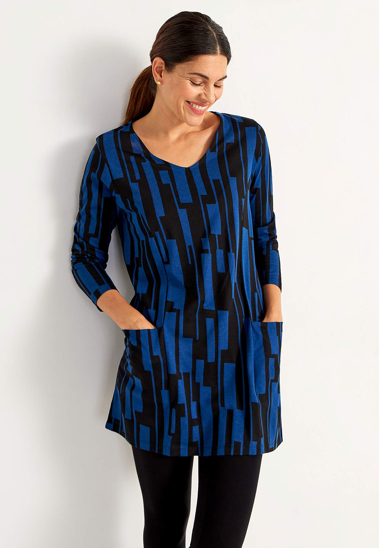V-neck jersey tuniq with pockets