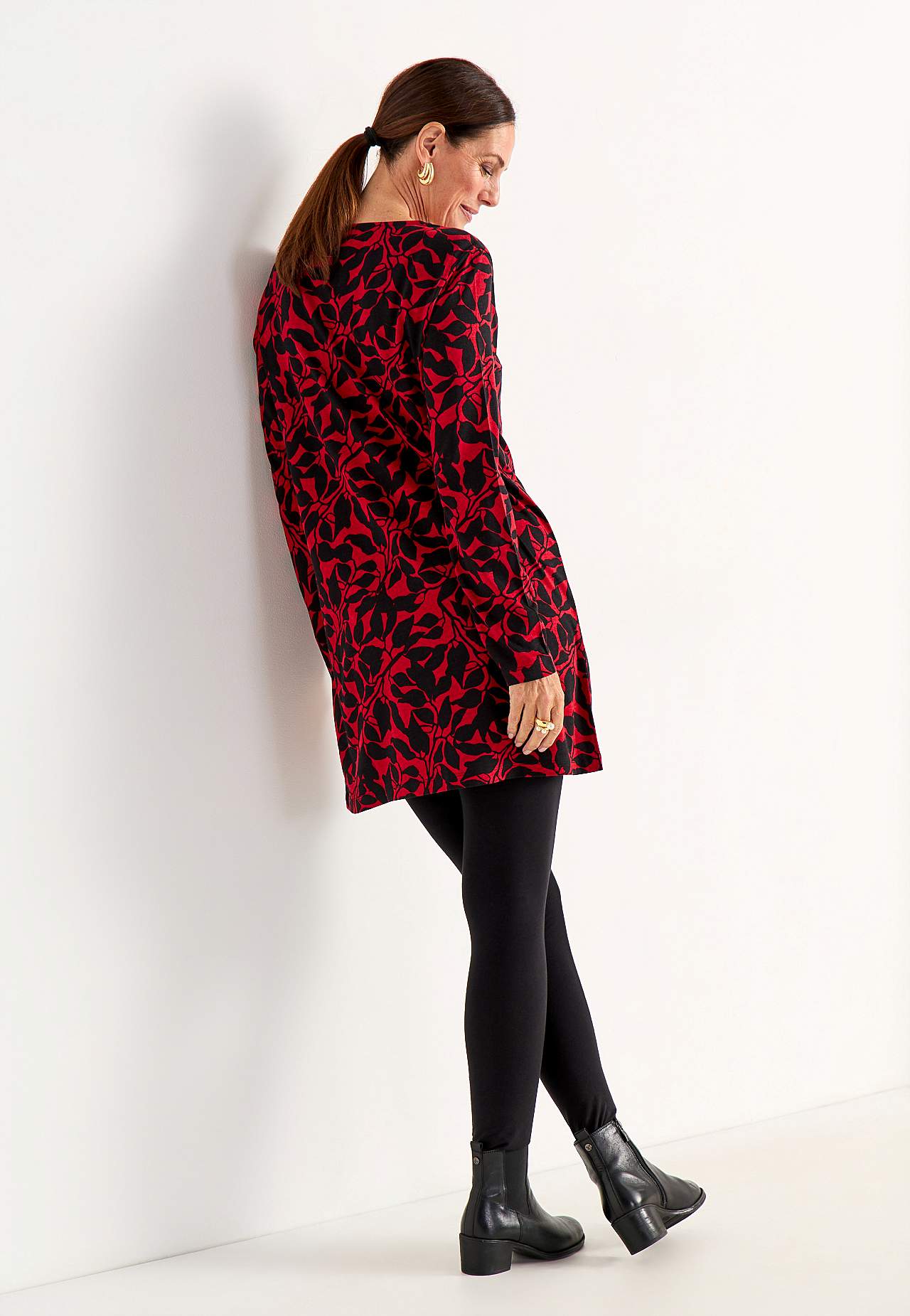 V-neck jersey tuniq with pockets