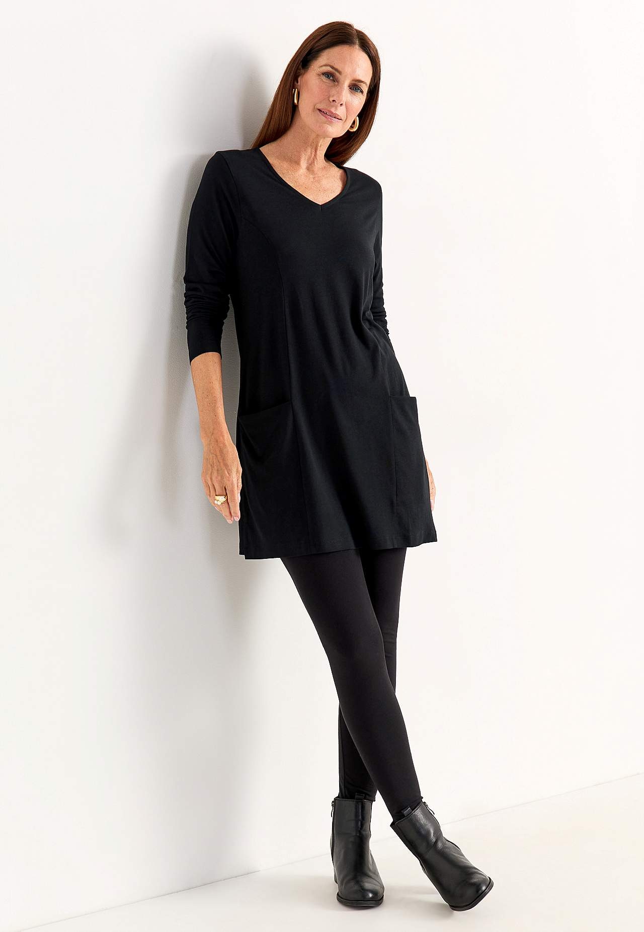 V-neck jersey tuniq with pockets