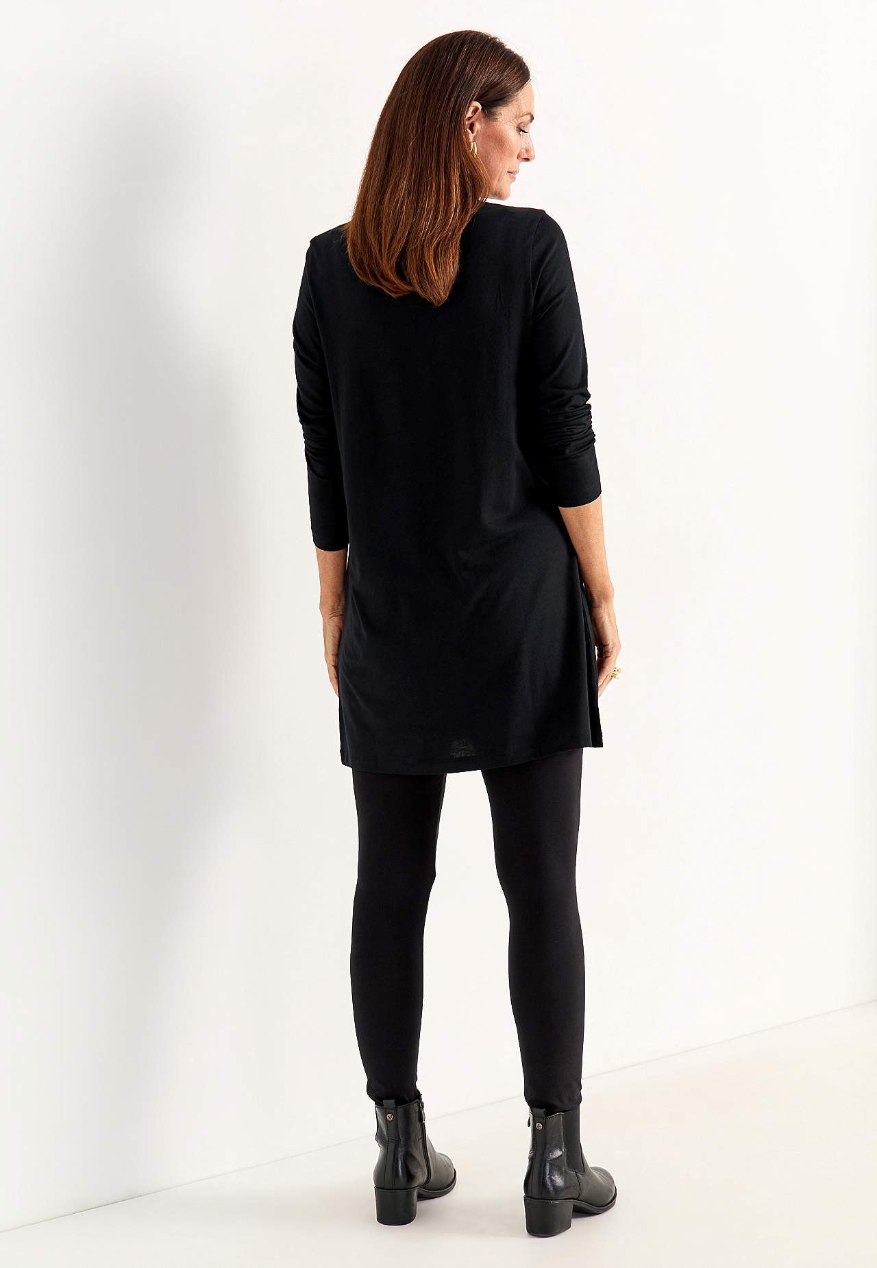 V-neck jersey tuniq with pockets