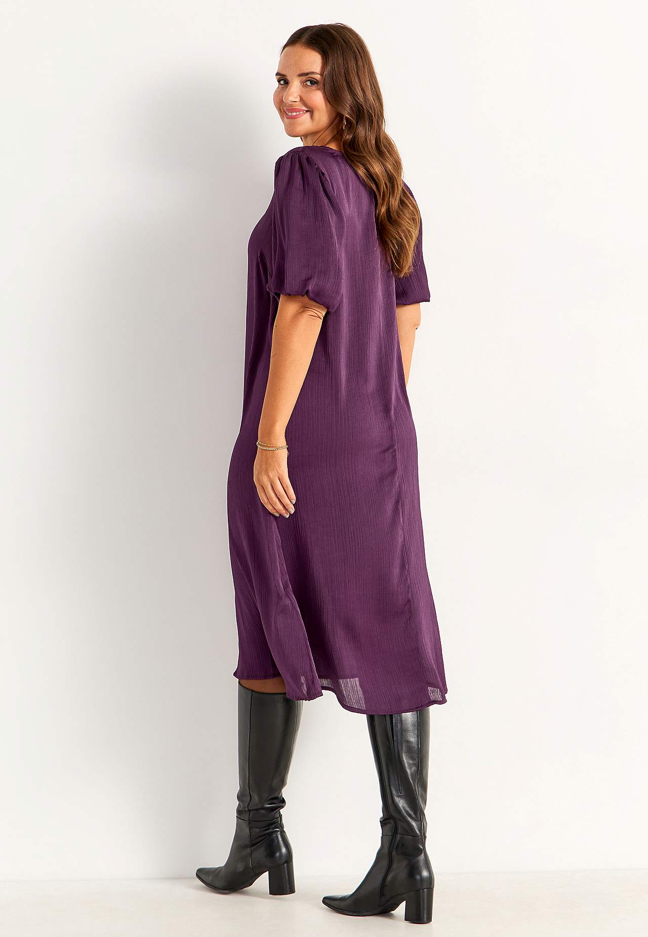 Dress with puff sleeve