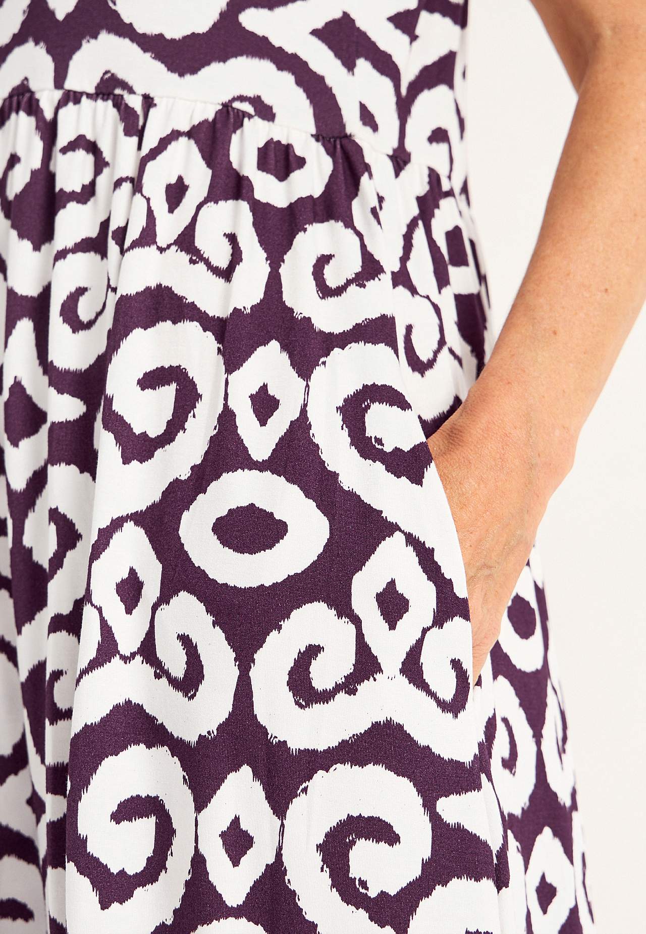 Patterned jersey dress