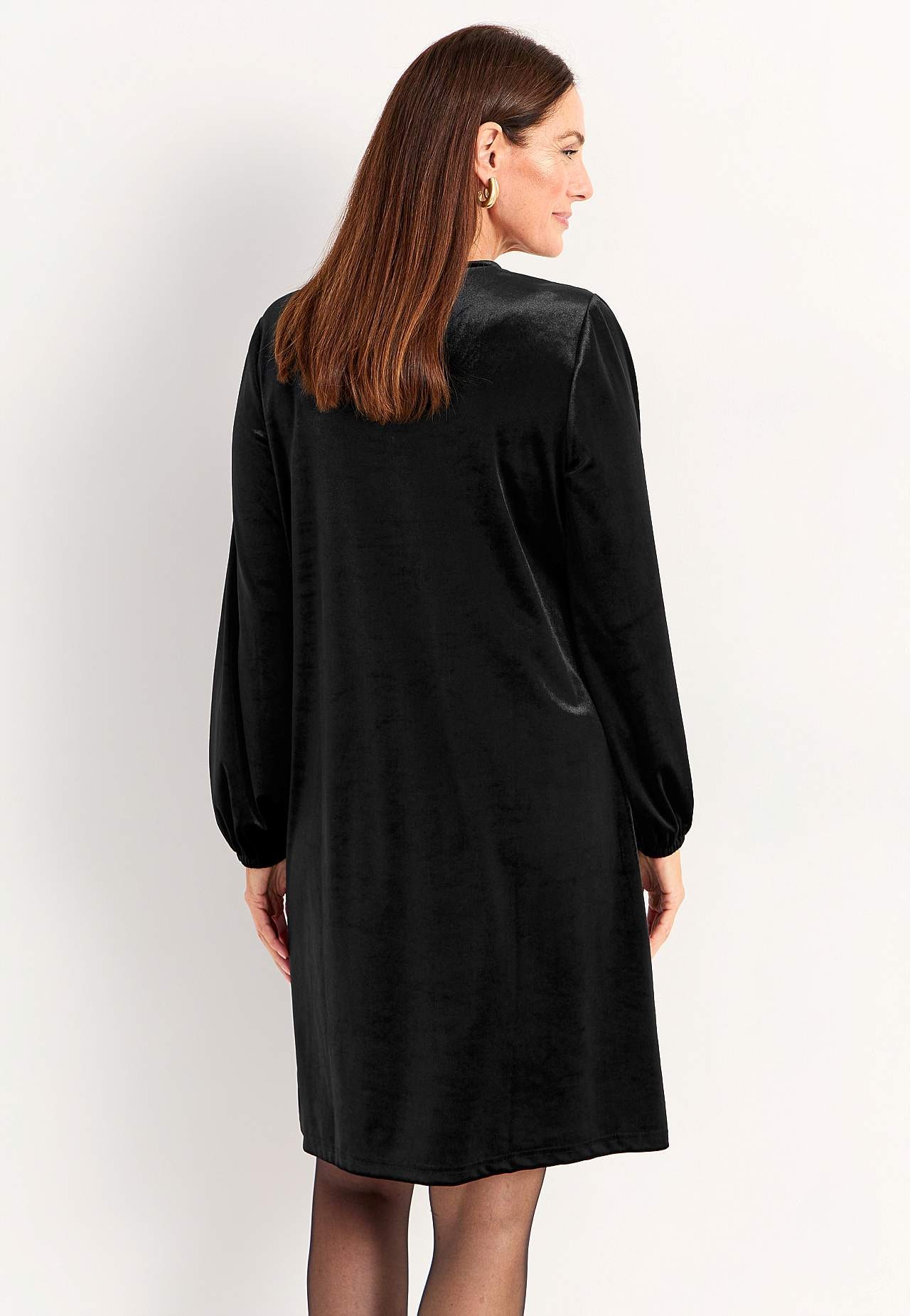 V-neck velvet dress
