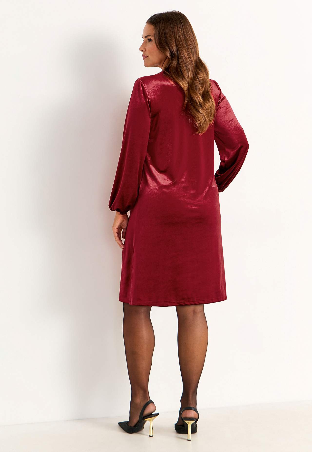 V-neck velvet dress